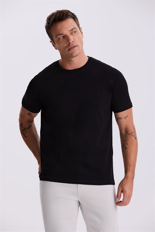Siyah %100 Pamuk Slim Fit Bisiklet Yaka Basic T-Shirt