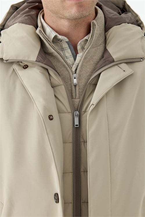Bej Comfort Fit Kapüşonlu Mont