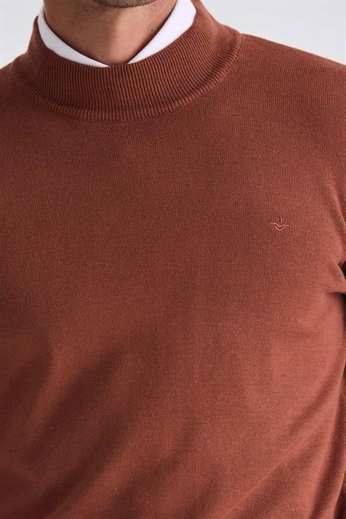 Tarçın Slim Fit Yarım Balıkçı Triko Kazak