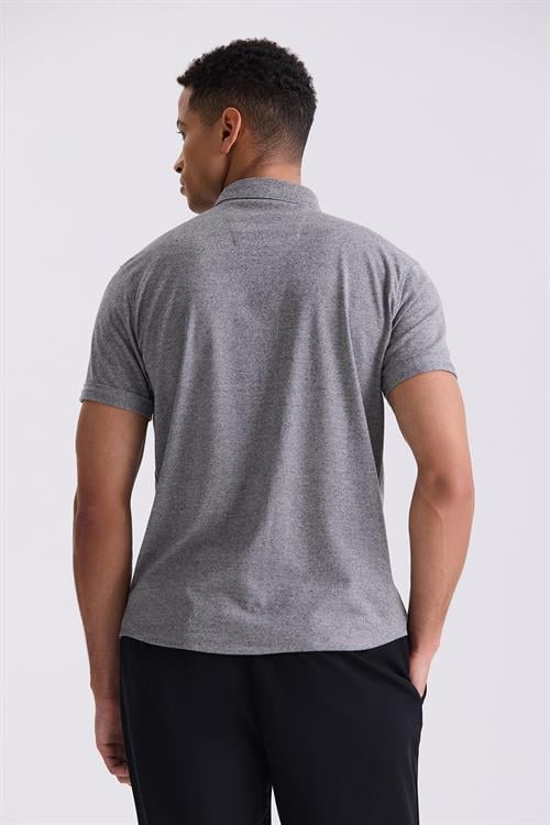 Siyah Slim Fit Gömlek Yaka Düğmeli T-Shirt