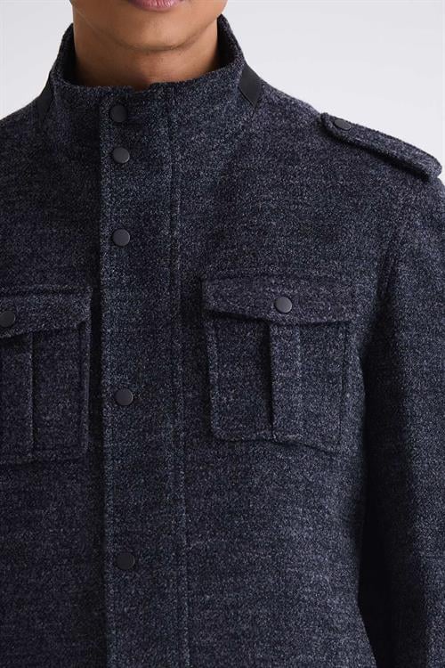 Koyu Lacivert Slim Fit Hakim Yaka Apoletli Desenli Spor Kaşe Kaban