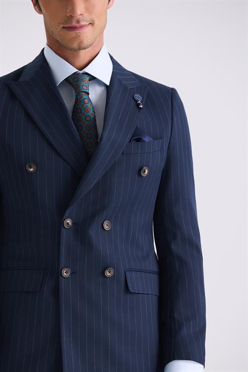 Lacivert Slim Fit Sivri Yaka Çizgili Kruvaze Takım Elbise