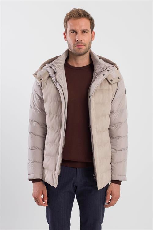 Taş Comfort Fit Kapüşonlu Şişme Mont