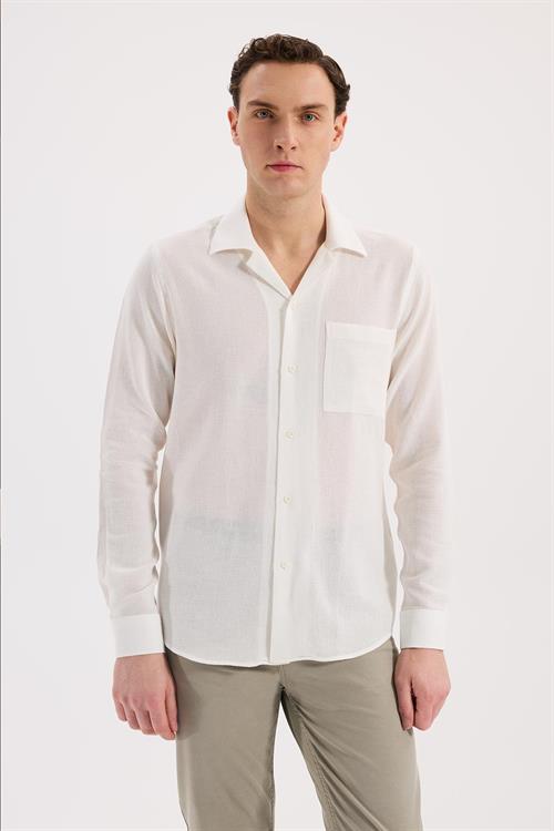 Beyaz Rahat Kalıp - Comfort Fit Gömlek Apaş Yaka