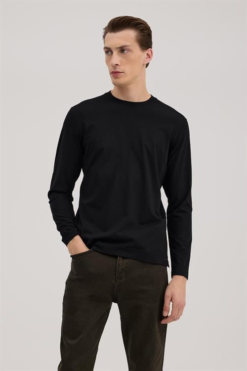 Siyah Dar Kalıp - Slim Fit T-Shirt UZUN KOL