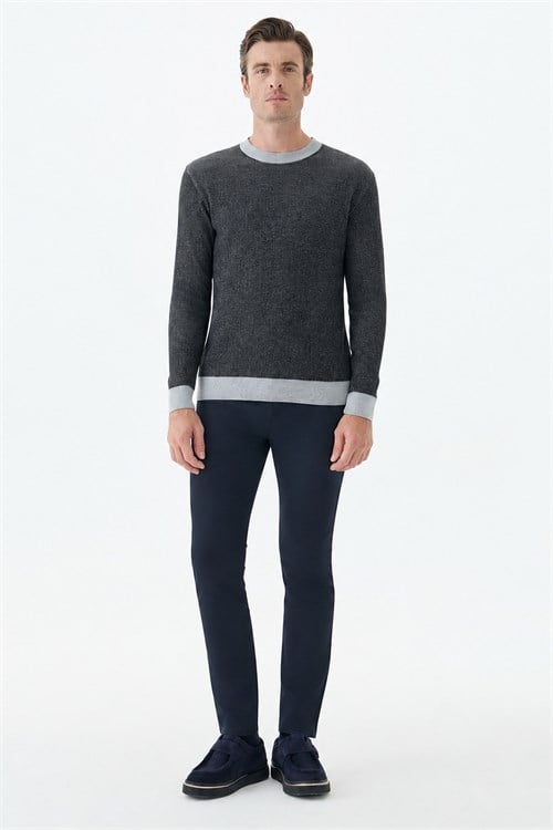 Siyah Comfort Fit Desenli Bisiklet Yaka Triko