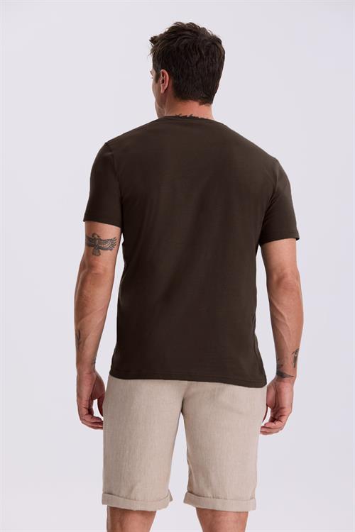 Kahve %100 Pamuk Slim Fit Bisiklet Yaka Basic T-Shirt