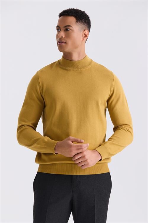 Hardal Slim Fit Yarım Balıkçı Triko Kazak