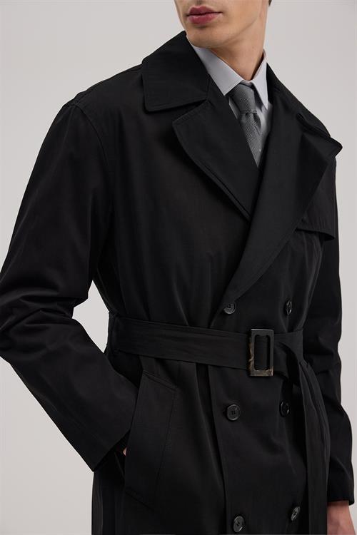 Siyah Comfort Fit Kruvaze Uzun Kemerli Trençkot