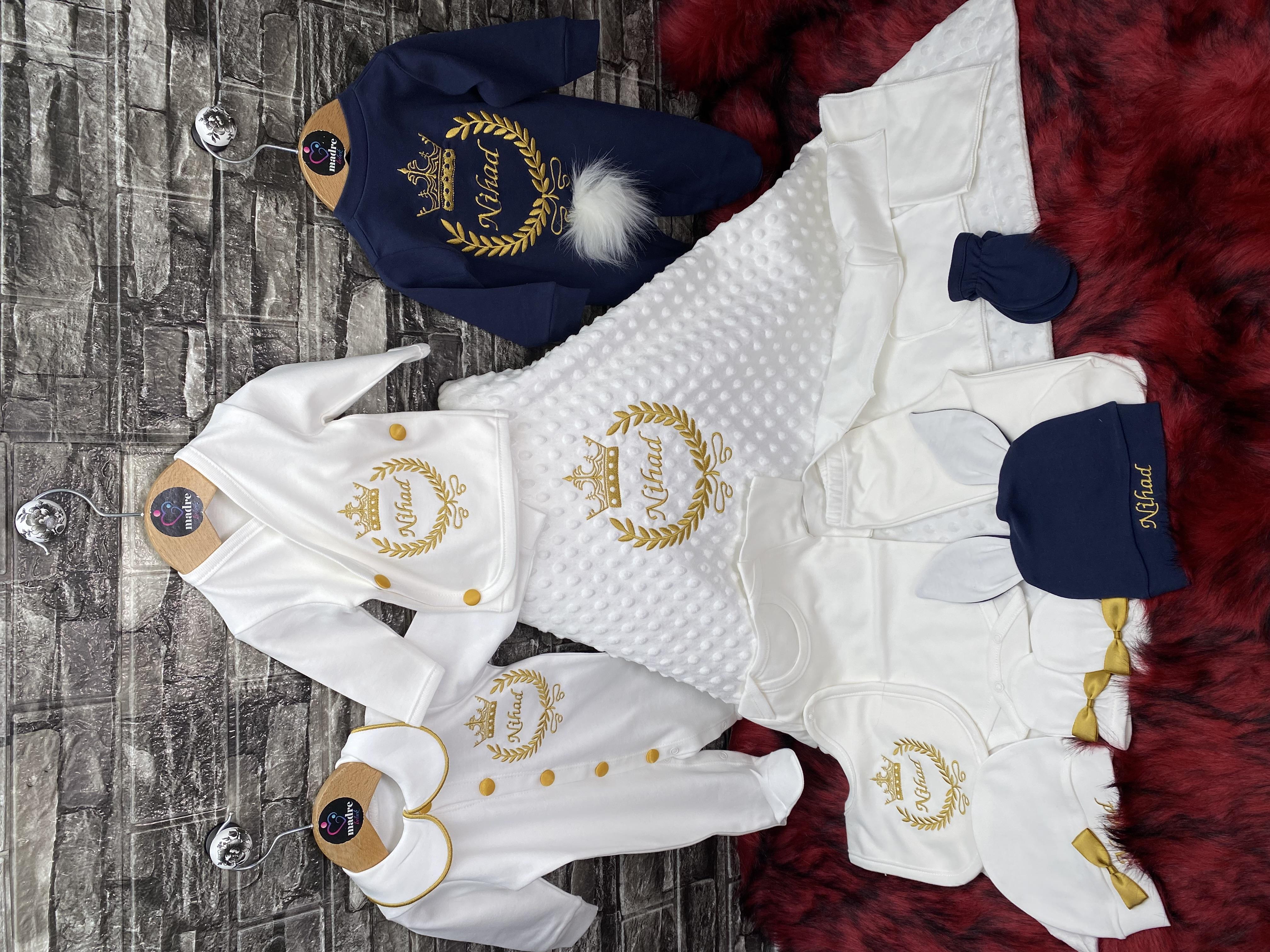 13 Lu isme özel hastane çıkışı nohut battaniyeli tuğra desenli altın sarısı nakış işlemeli erkek bebek seti