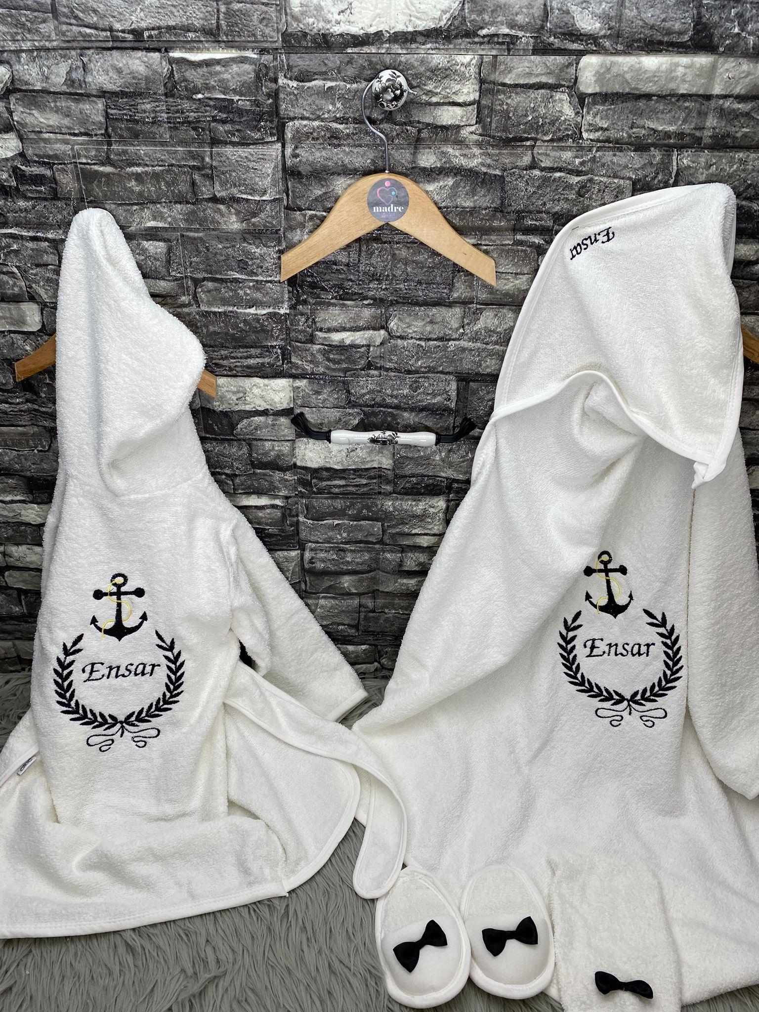 İsimli Bornoz Havlu Set