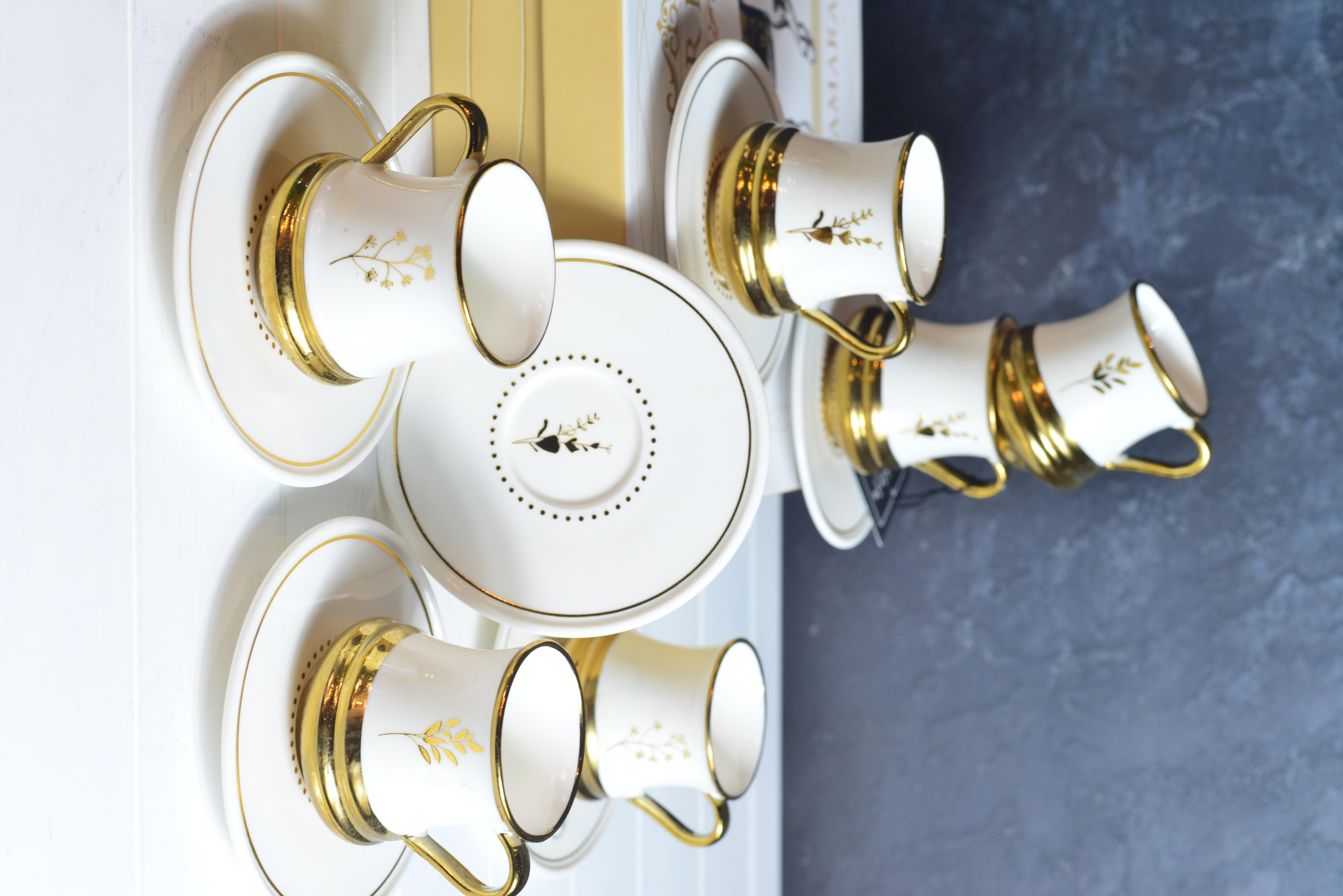 Almond Gold 6 Kişilik Porselen Türk Kahvesi Fincan Takımı