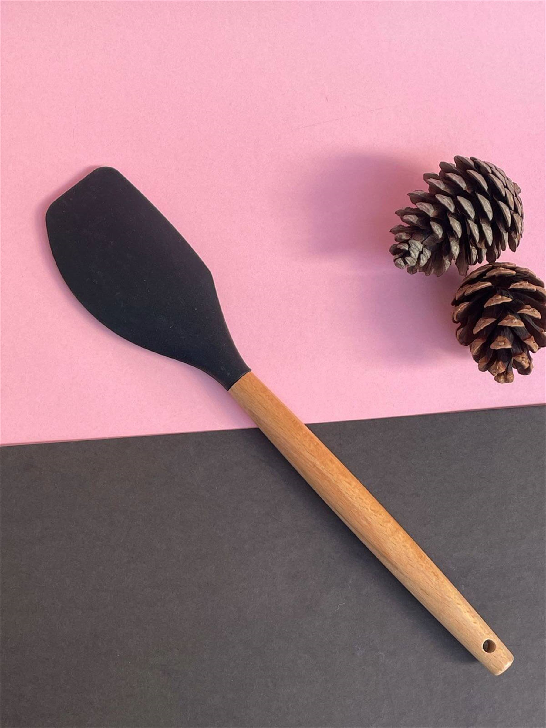 Bambu Saplı Siyah Renk Silikon Spatula