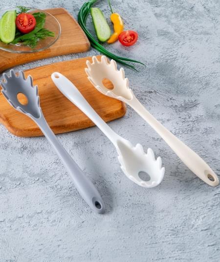 Krem Renk Silikon Makarna Kepçesi - 29 cm / 1 Adet