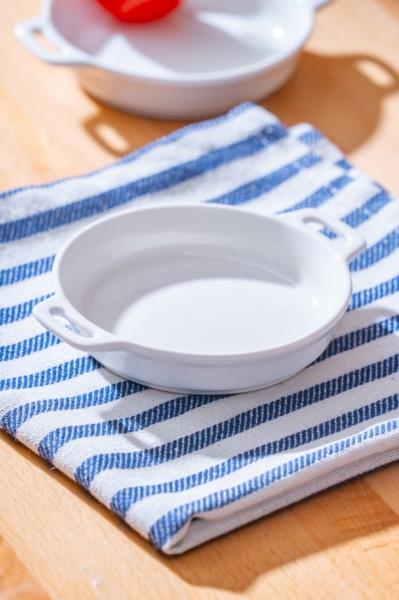 Porselen Yuvarlak Kulplu Basık Küçük Boy Meze Tabak 10 cm / 1 Adet