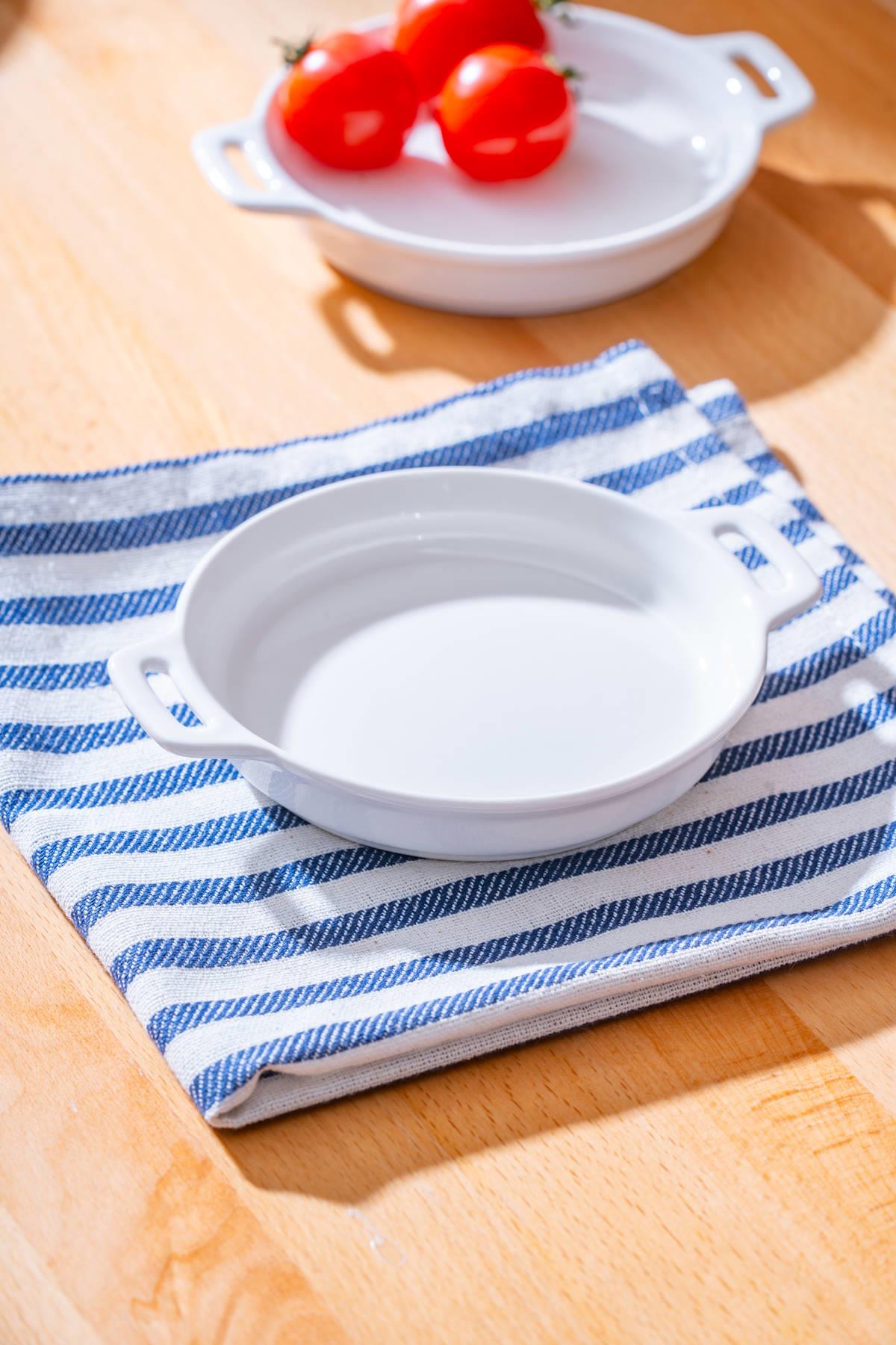 Porselen Yuvarlak Kulplu Basık Orta Boy Meze Tabak 12 cm / 1 Adet