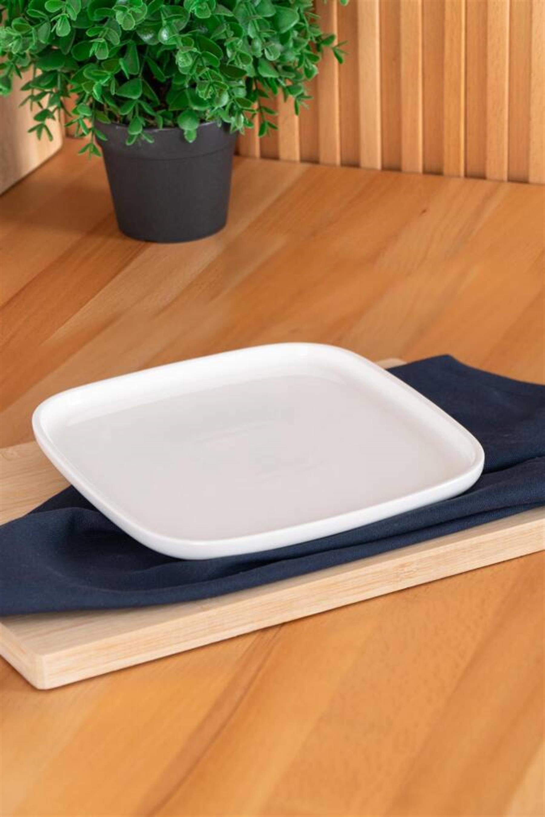 Pure Royal Kare Servis Tabak - 20 cm / 1 Adet