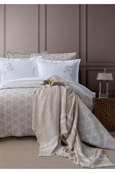 Çift Kişilik Timeless Yatak Örtüsü Nevresim Set Crown Bej