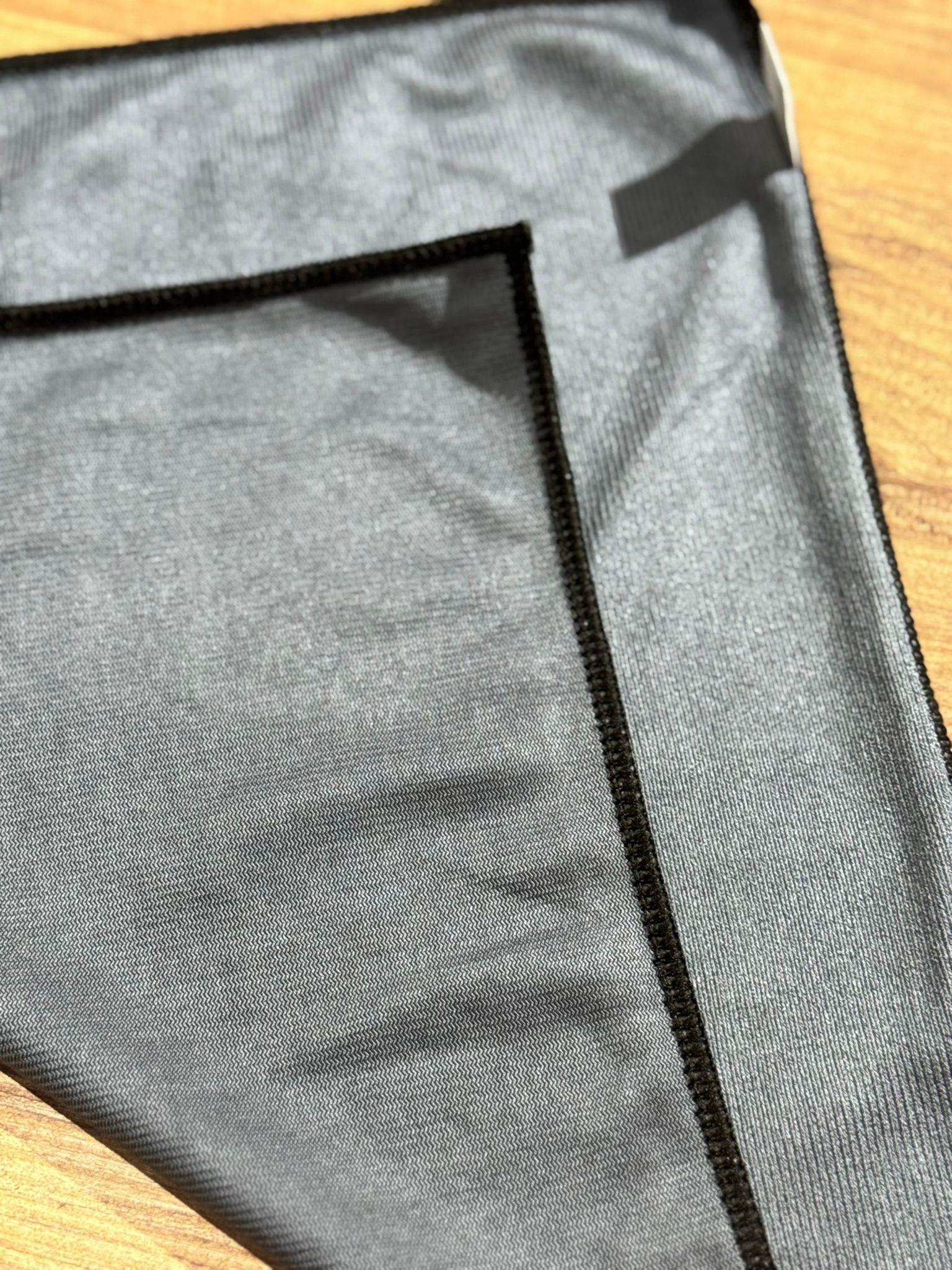 1 ADET Cam Silme Çilesine Son: İz Bırakmayan Profesyonel Cam Bezi 40*40 CM