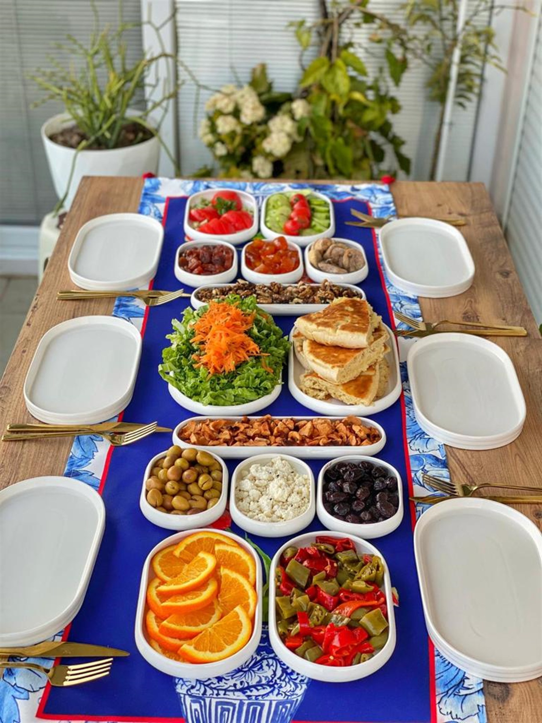 20 Parça 6 kişilik Porselen Kahvaltı Seti 