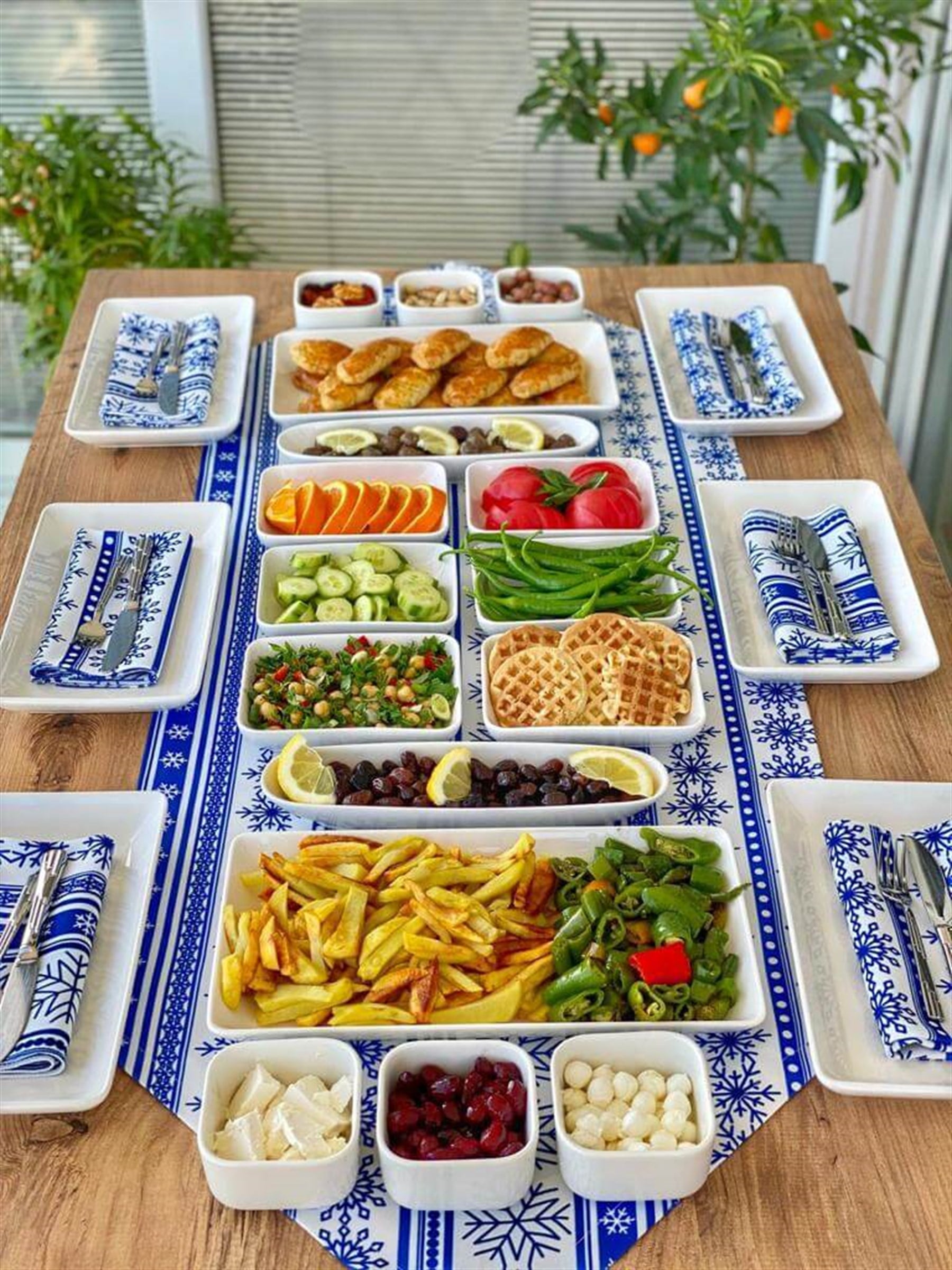 22 Parça 6 Kişilik Porselen Kahvaltı Takımı