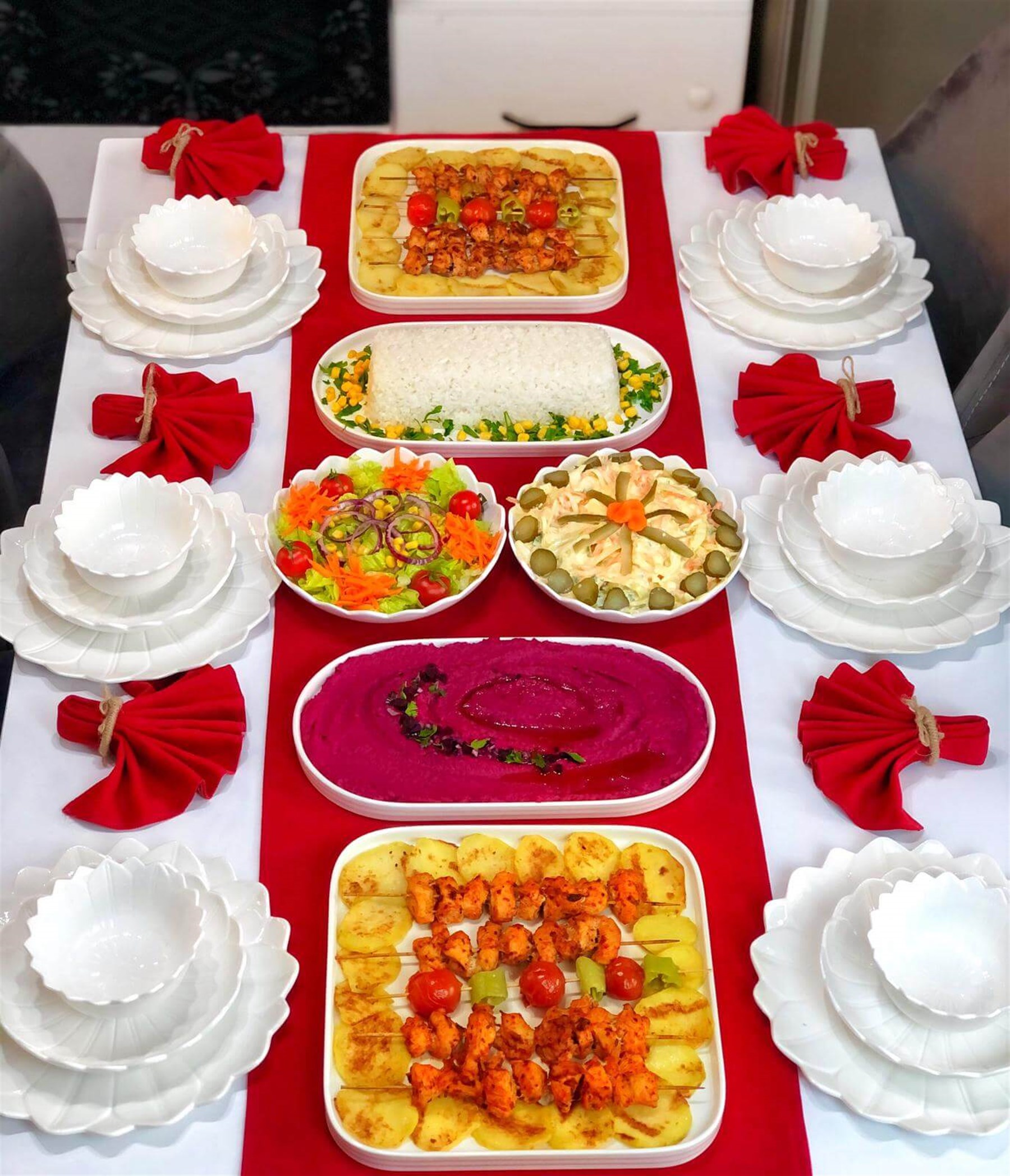 24 Parça 6 Kişilik Porselen Yemek Takımı