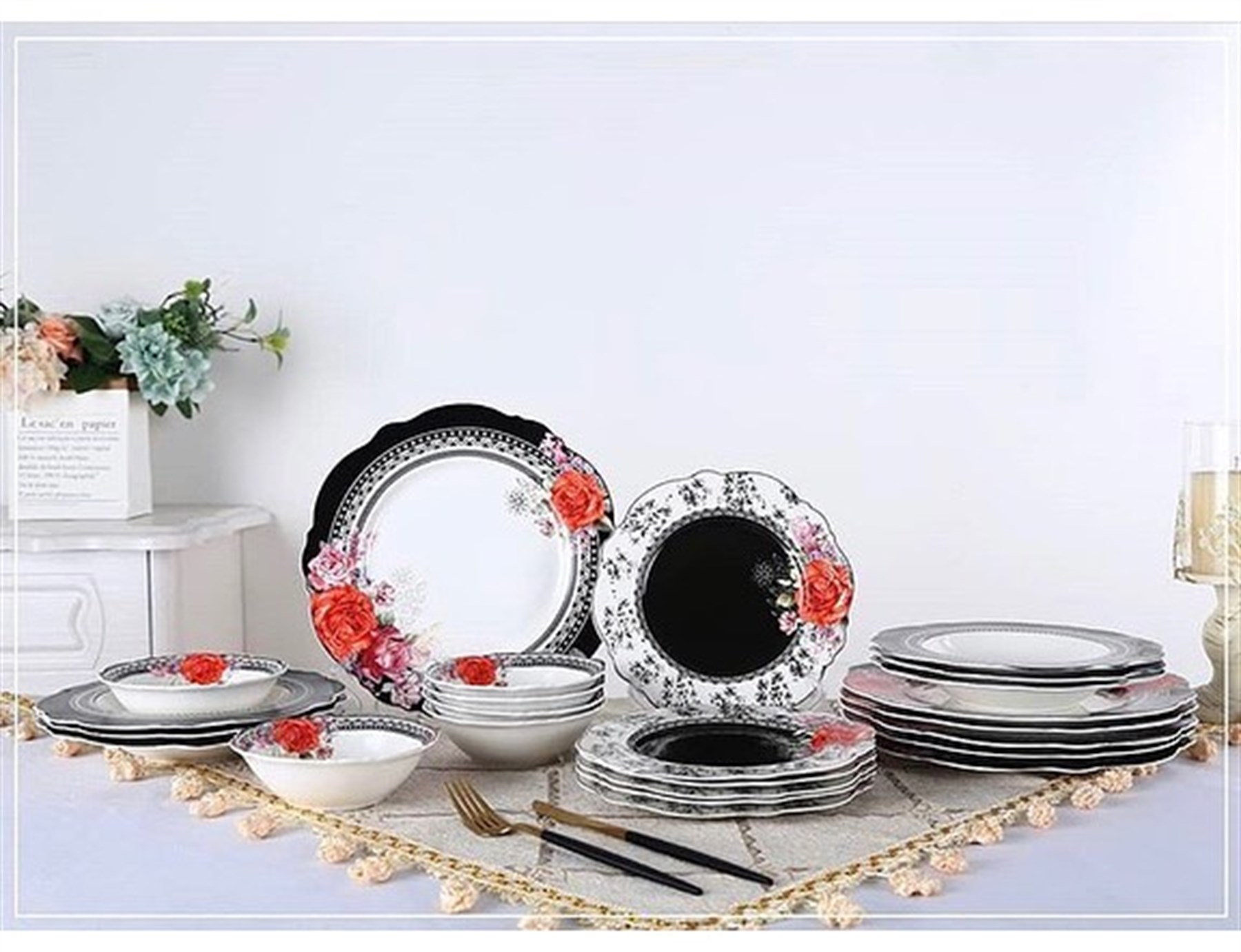 24 Parça 6 Kişilik Porselen Yemek Takımı