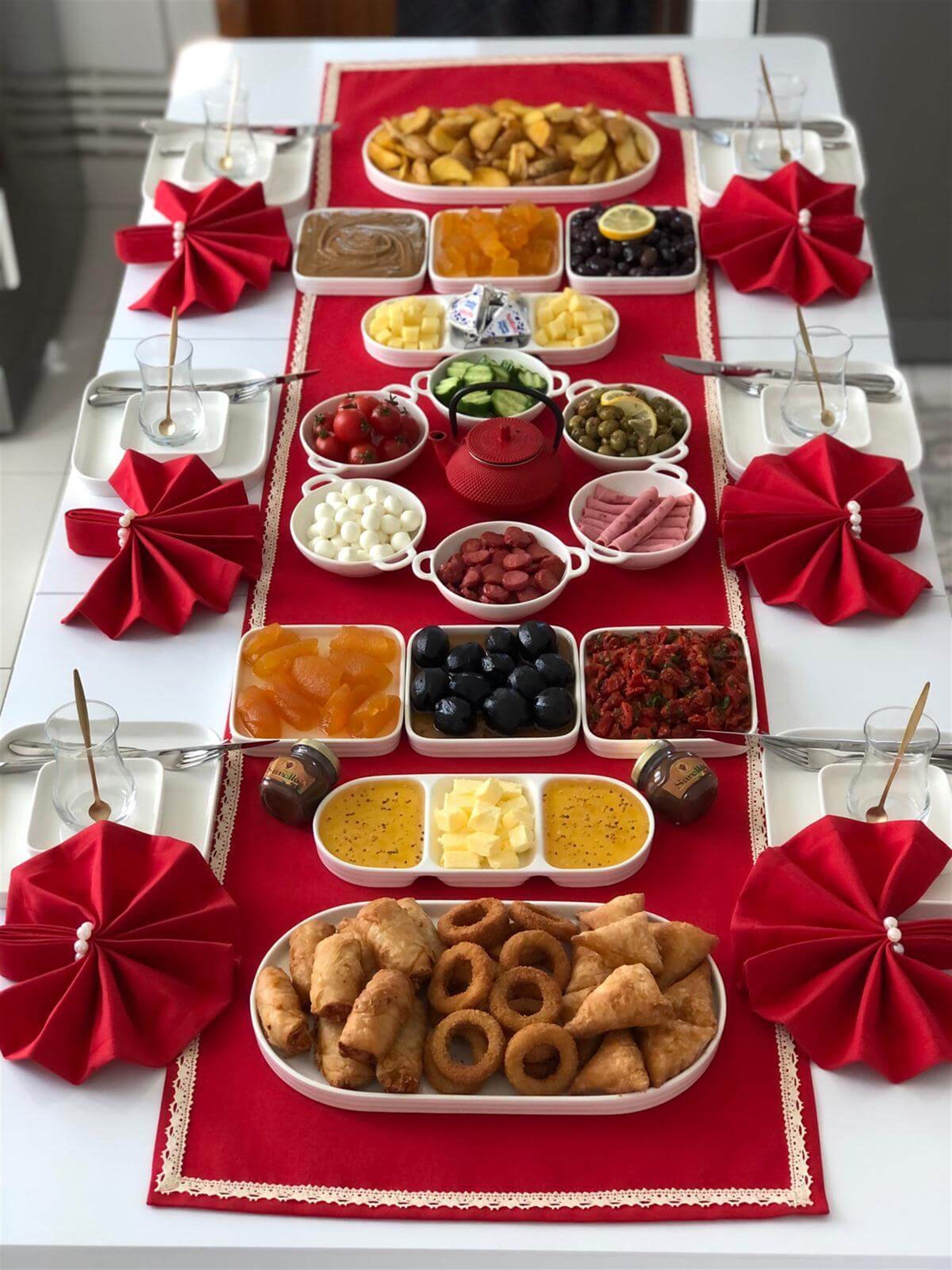 28 Parça 6 Kişilik Porselen Kahvaltı Takımı