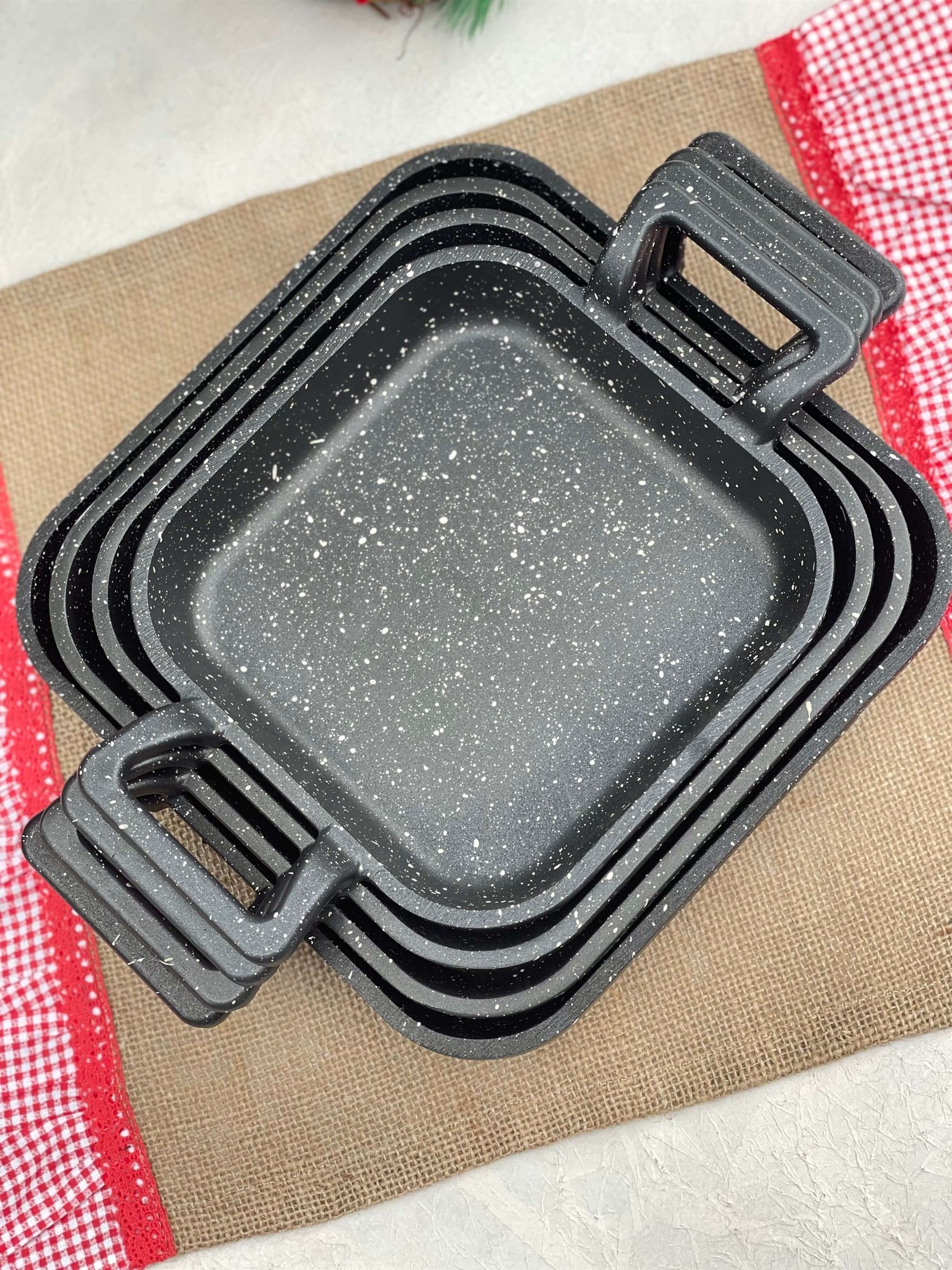 4 lü Kare Döküm Sahan Seti