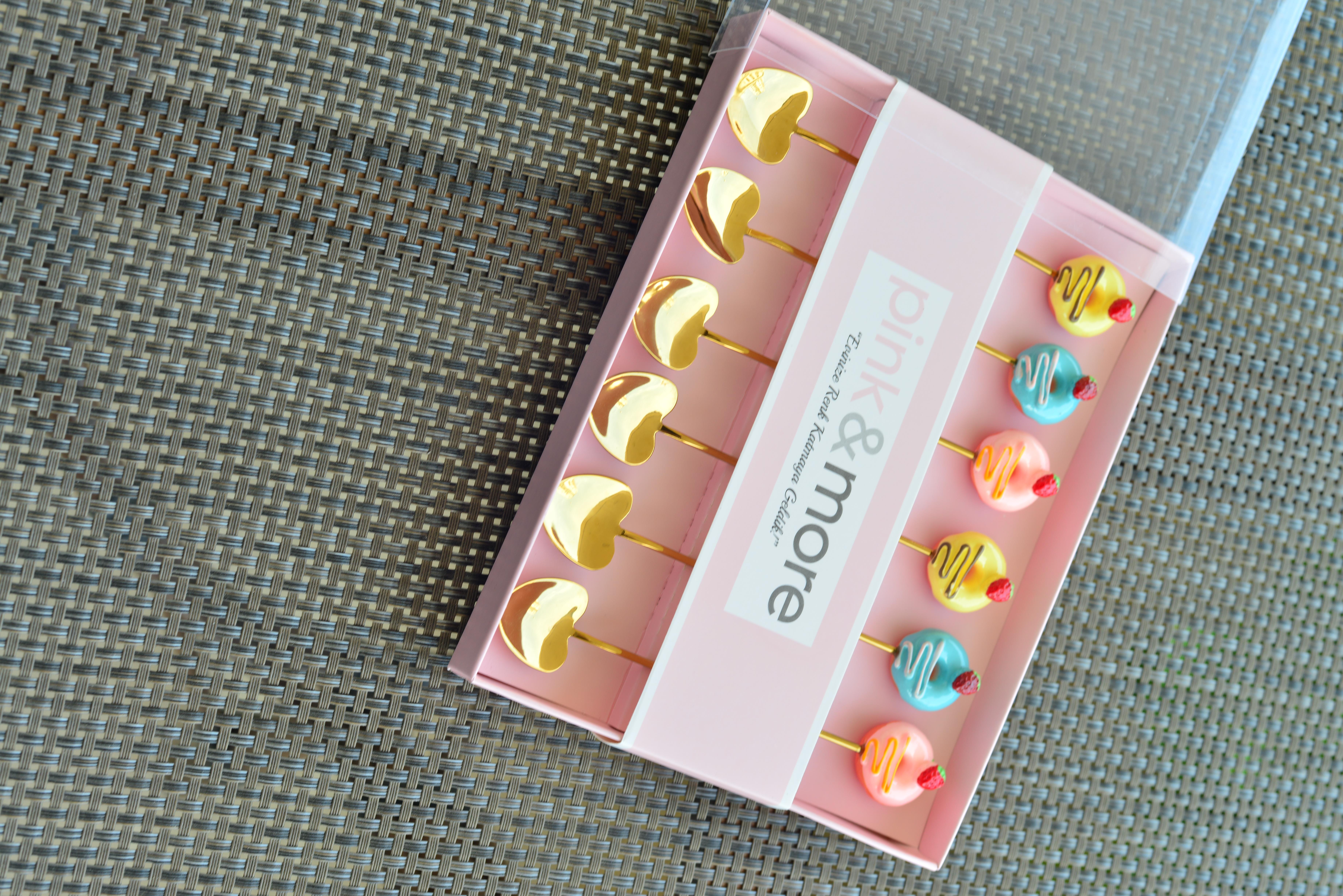 6 Lı Gold Kalpli Metal Çay / Nescafe Kaşığı / Çilek Donut