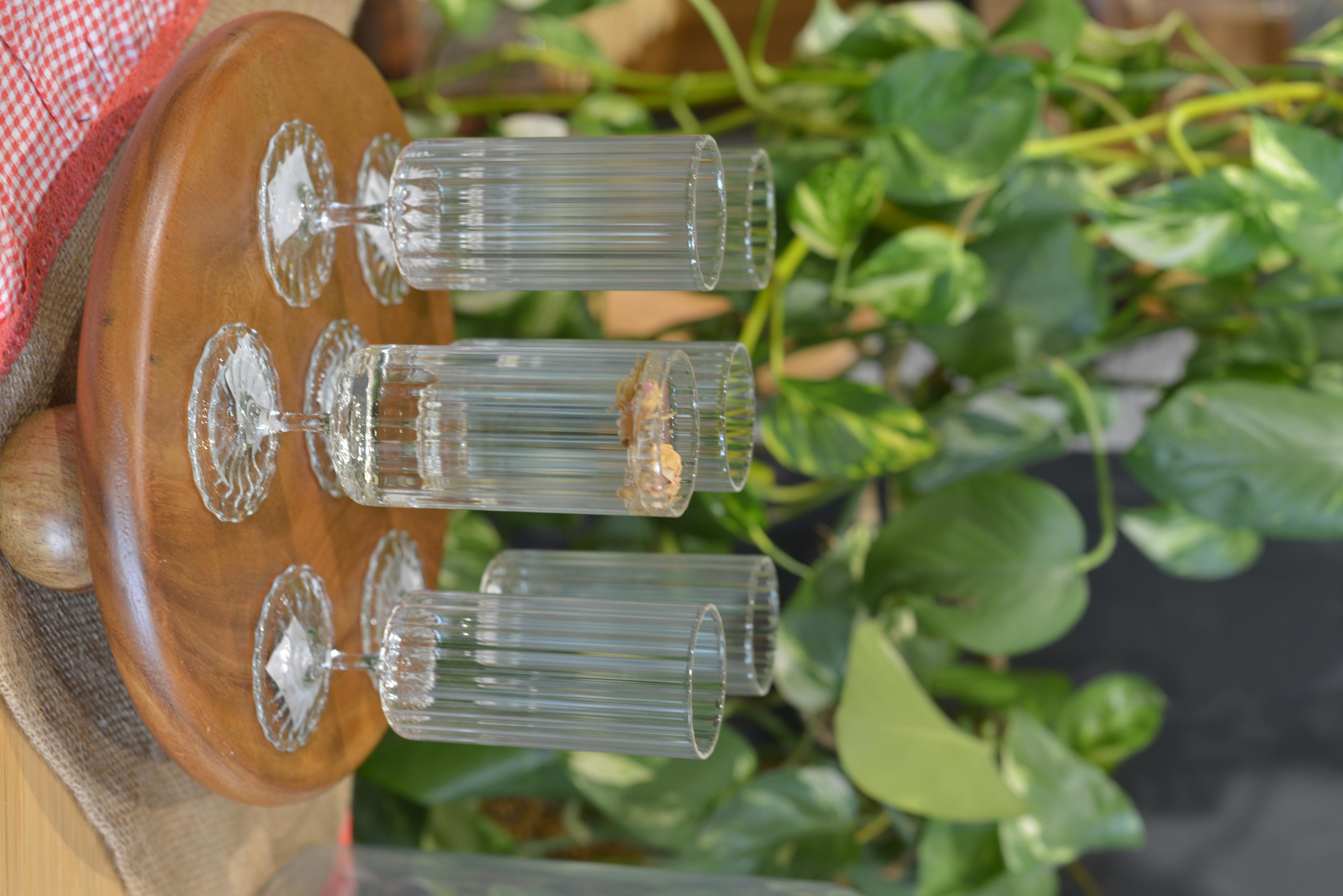 6 lı Kahve Yanı Ayaklı Cam  Bardak 150 ML