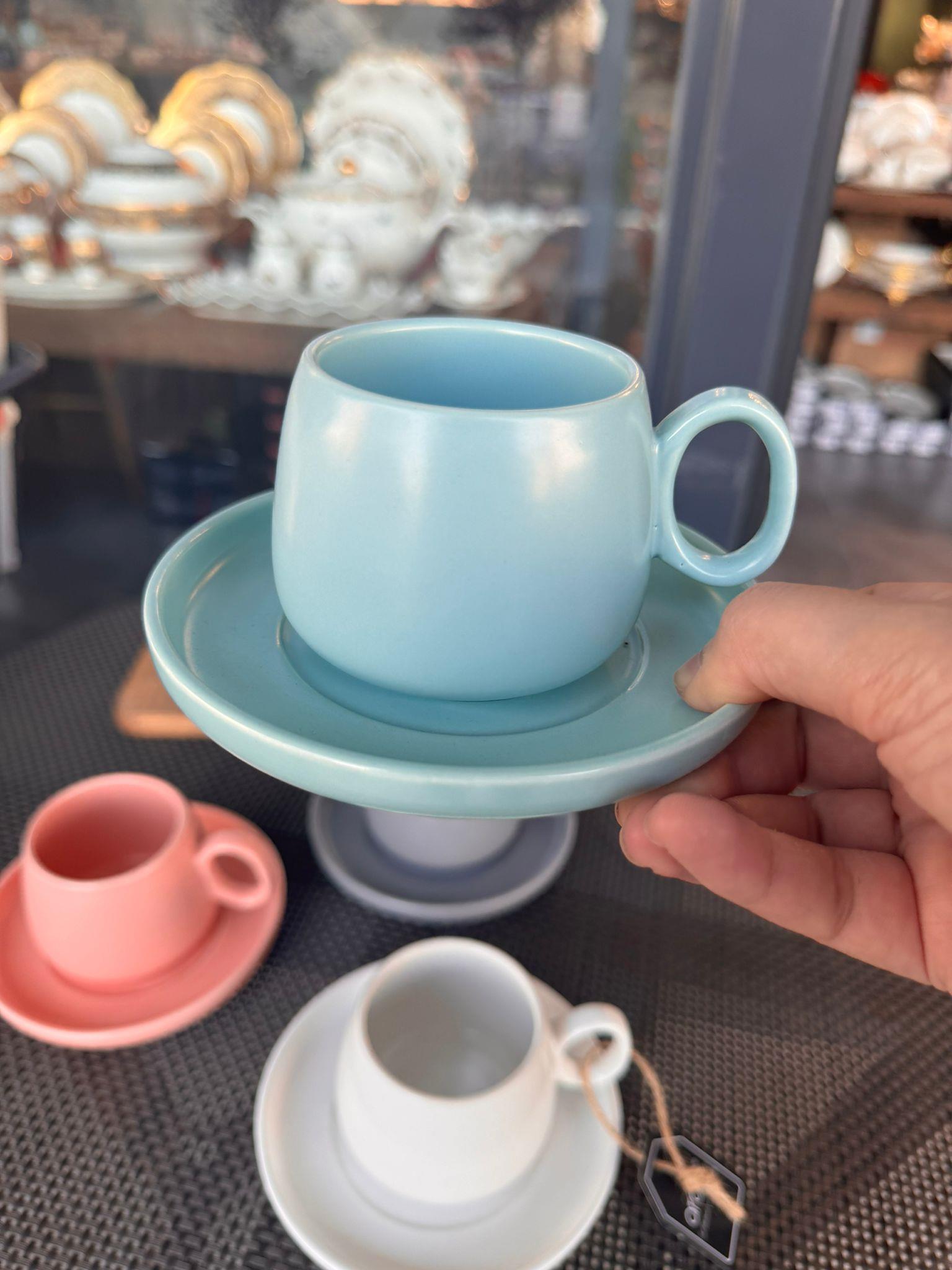 Arow 6 Kişilik Porselen Nascafe Fincan Takımı