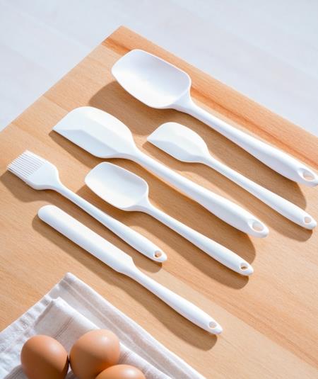 Beyaz Silikon 6 Parça Mutfak Gereçleri Seti