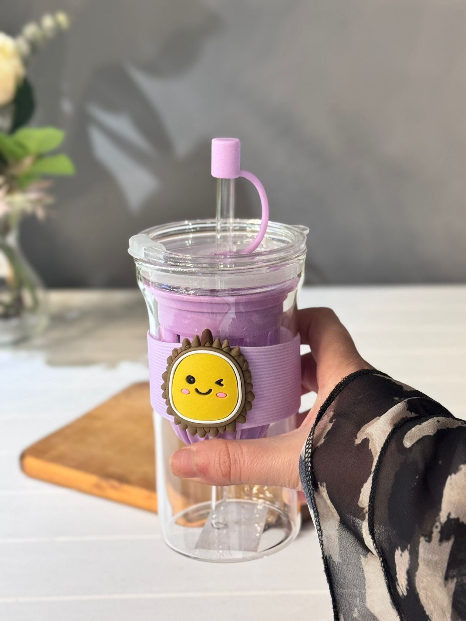 Kapaklı Cam Pipetli Meyve Detoks Kupa  390 ML - Limon