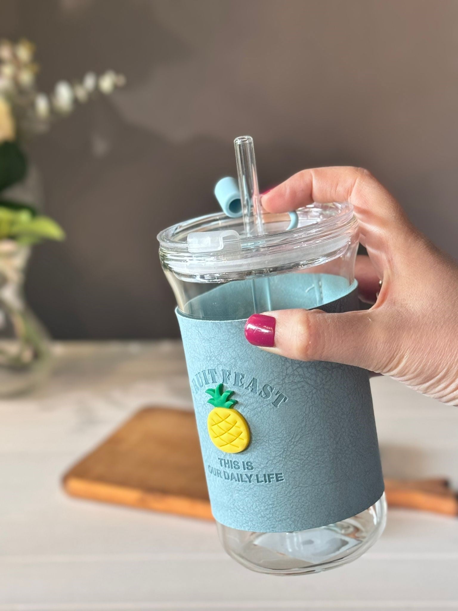 Kapaklı Cam Pipetli Meyve Kupa  540 ML - Ananas