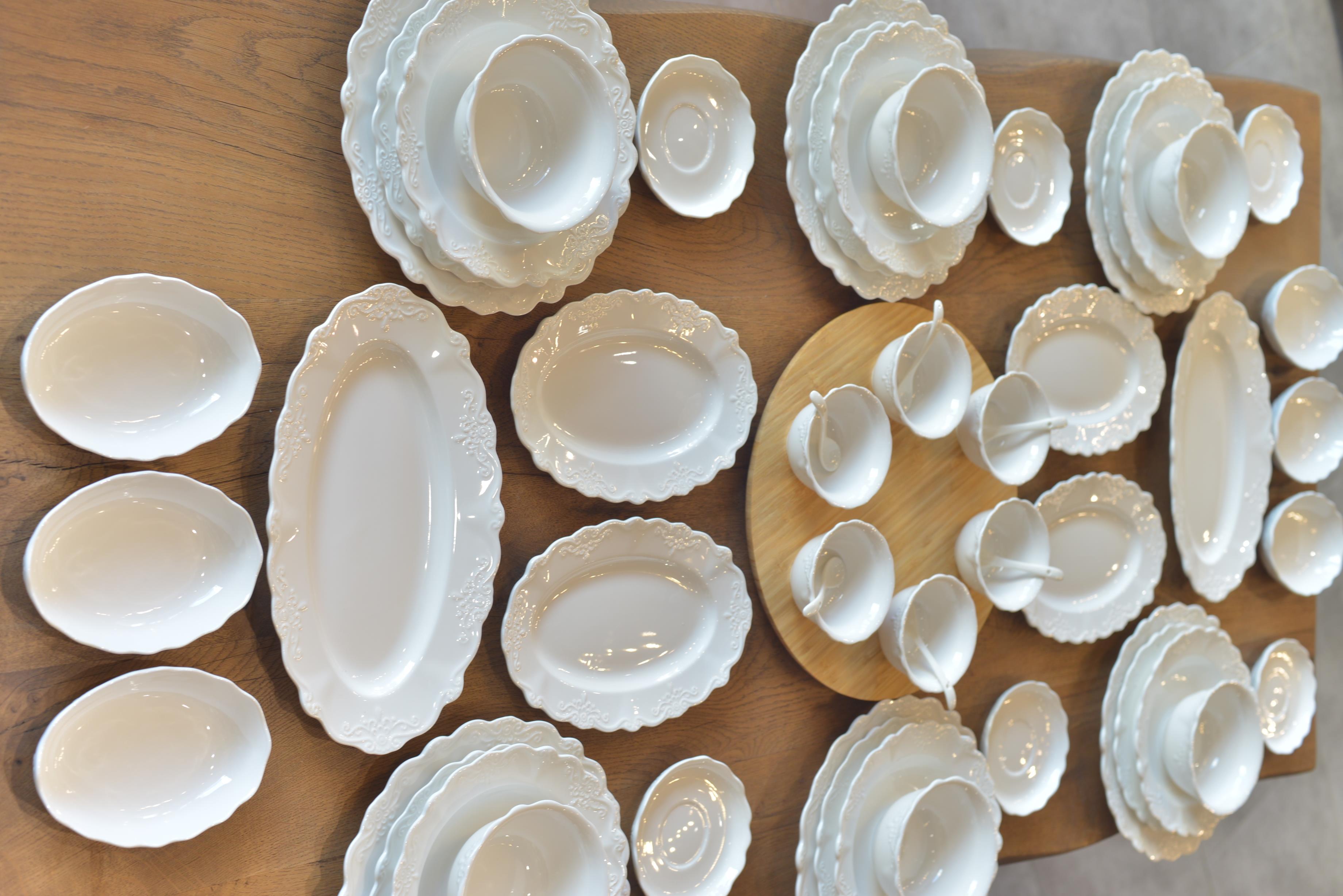 King 6 Kişilik 55 Parça Porselen Yemek Takımı