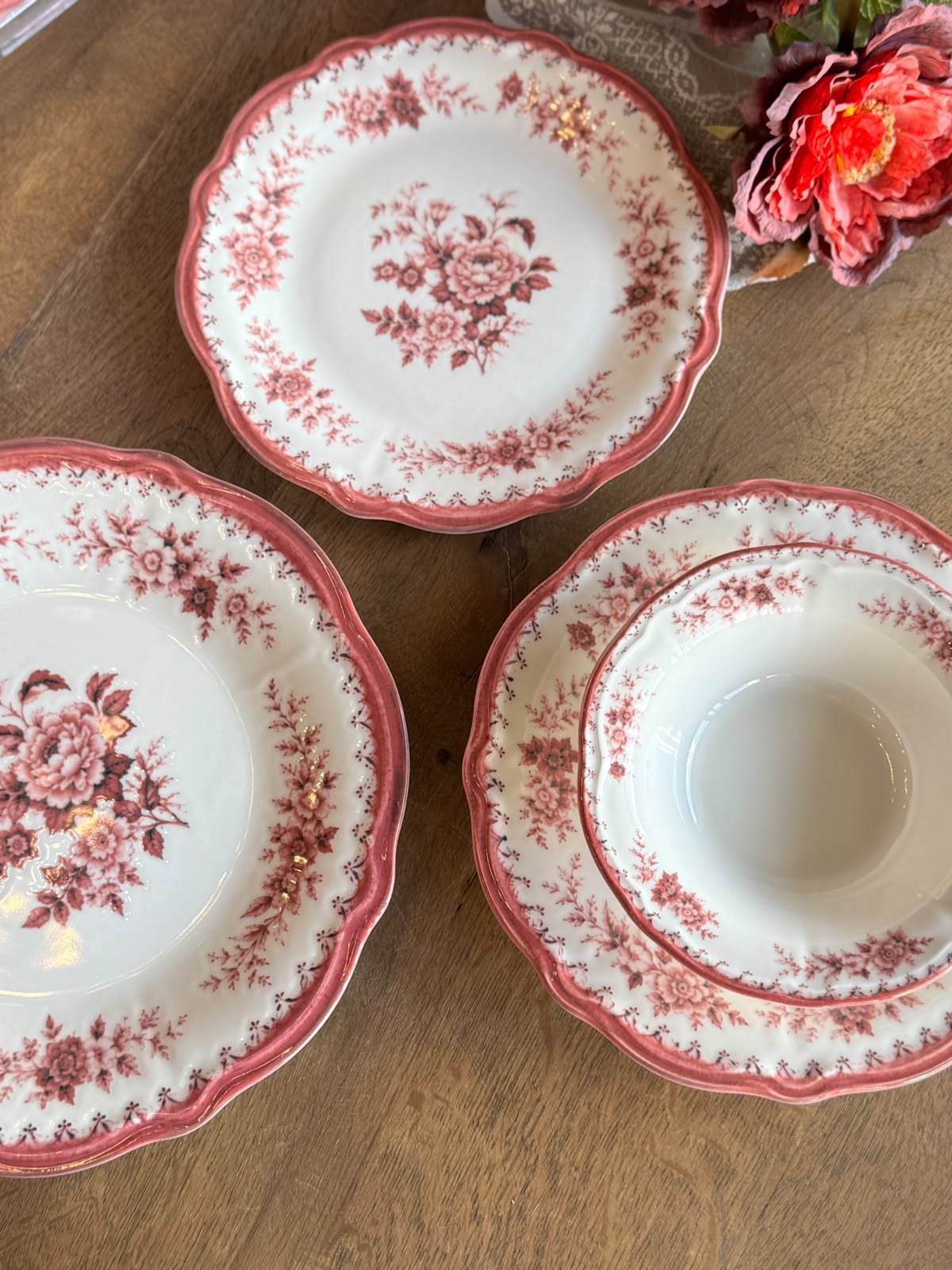 Manor Maroon 6 Kişilik 24 Parça Porselen Yemek Takımı