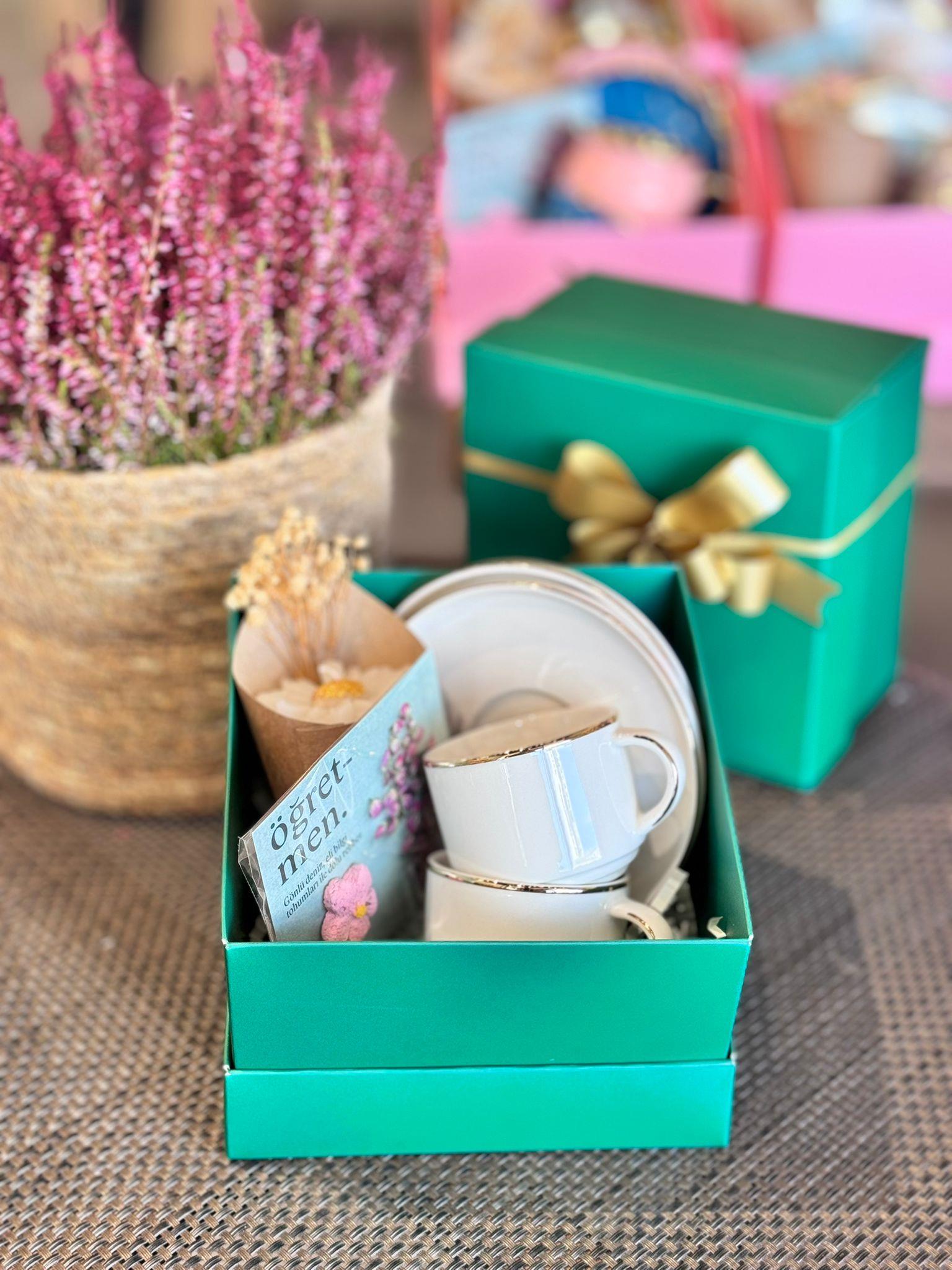 Öğretmenler Günü Özel 2 Kişilik Porselen Kahve Fincanı Takımı - 80 ml