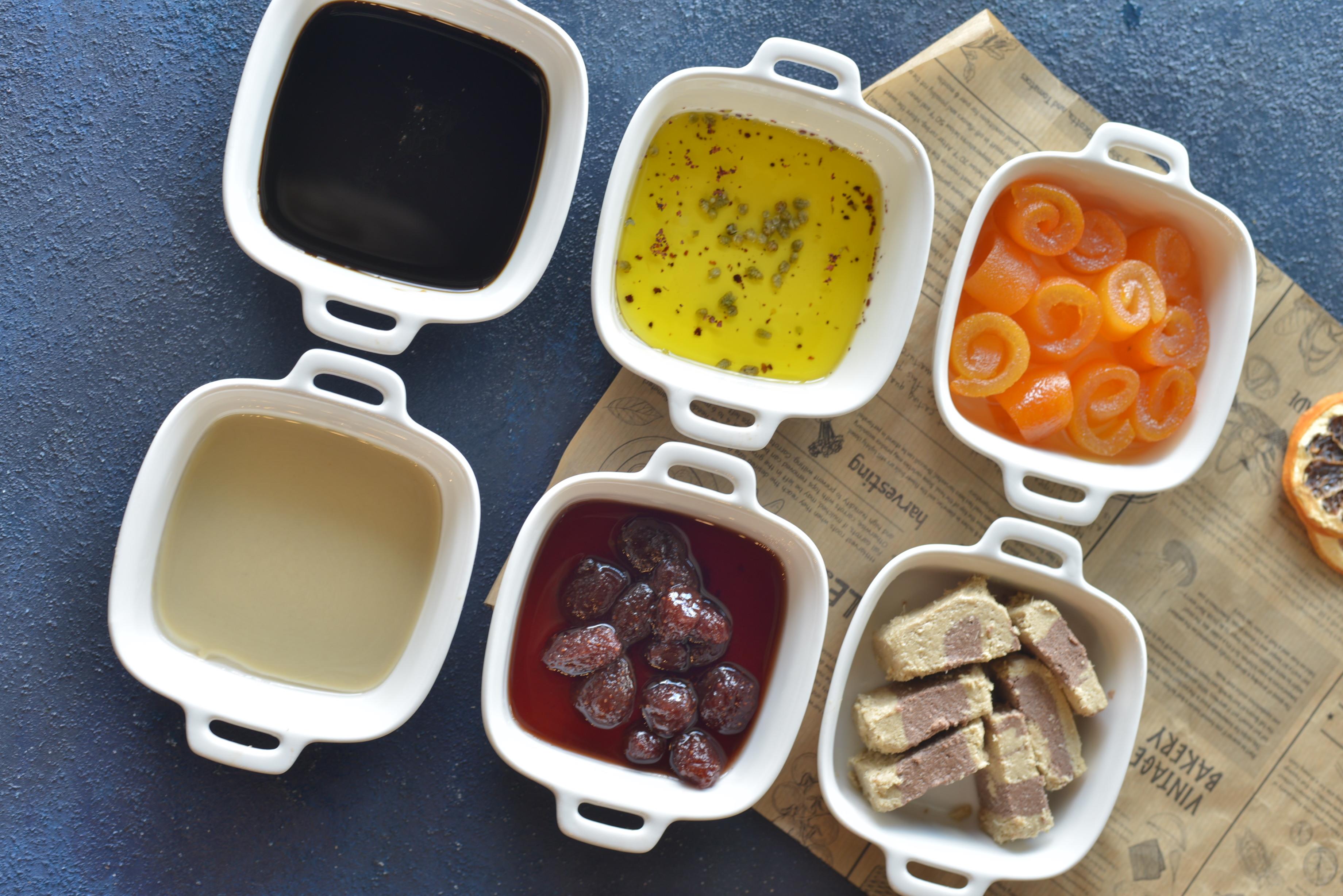 Porselen Kare Kulplu Derin Küçük Boy Meze Tabak 10 cm / 1 Adet