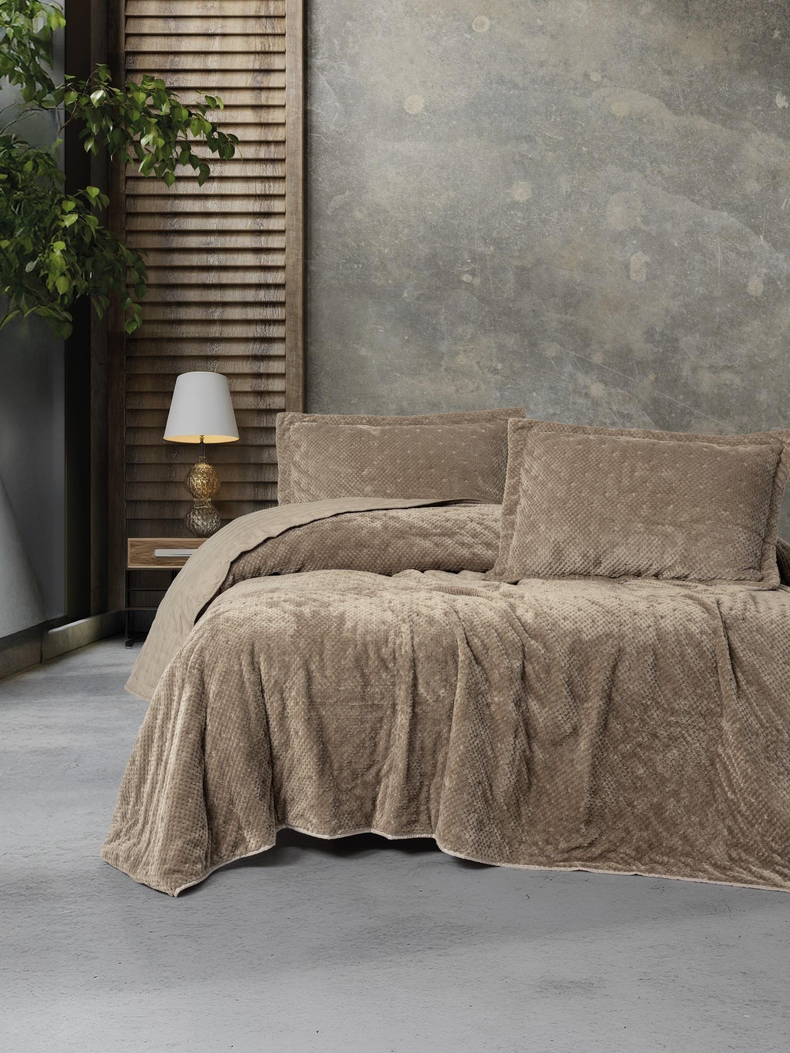 Softnest Çift Kişilik Yatak Örtüsü Boleta Bej