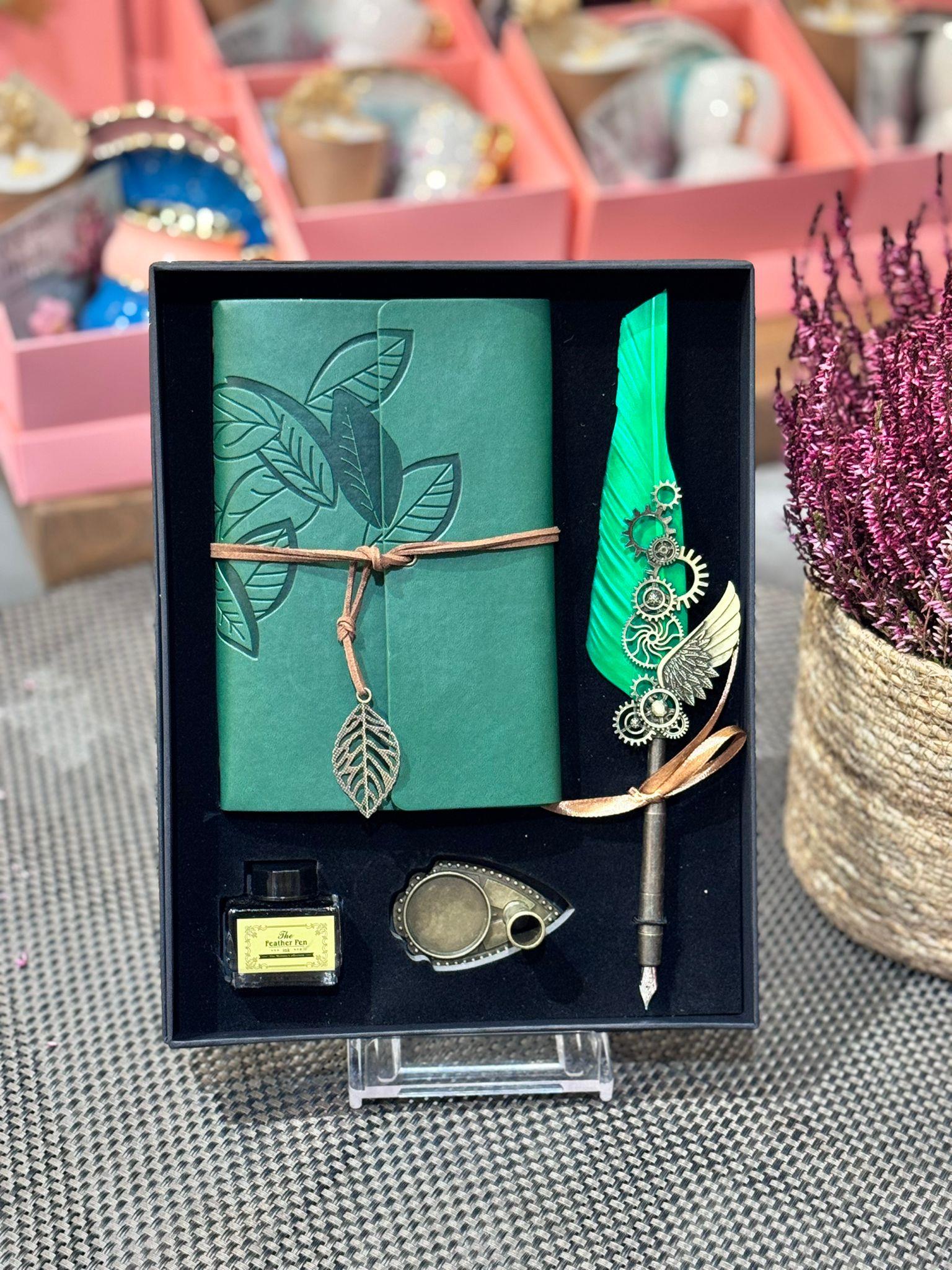 Tüylü Kalem - Defter Seti