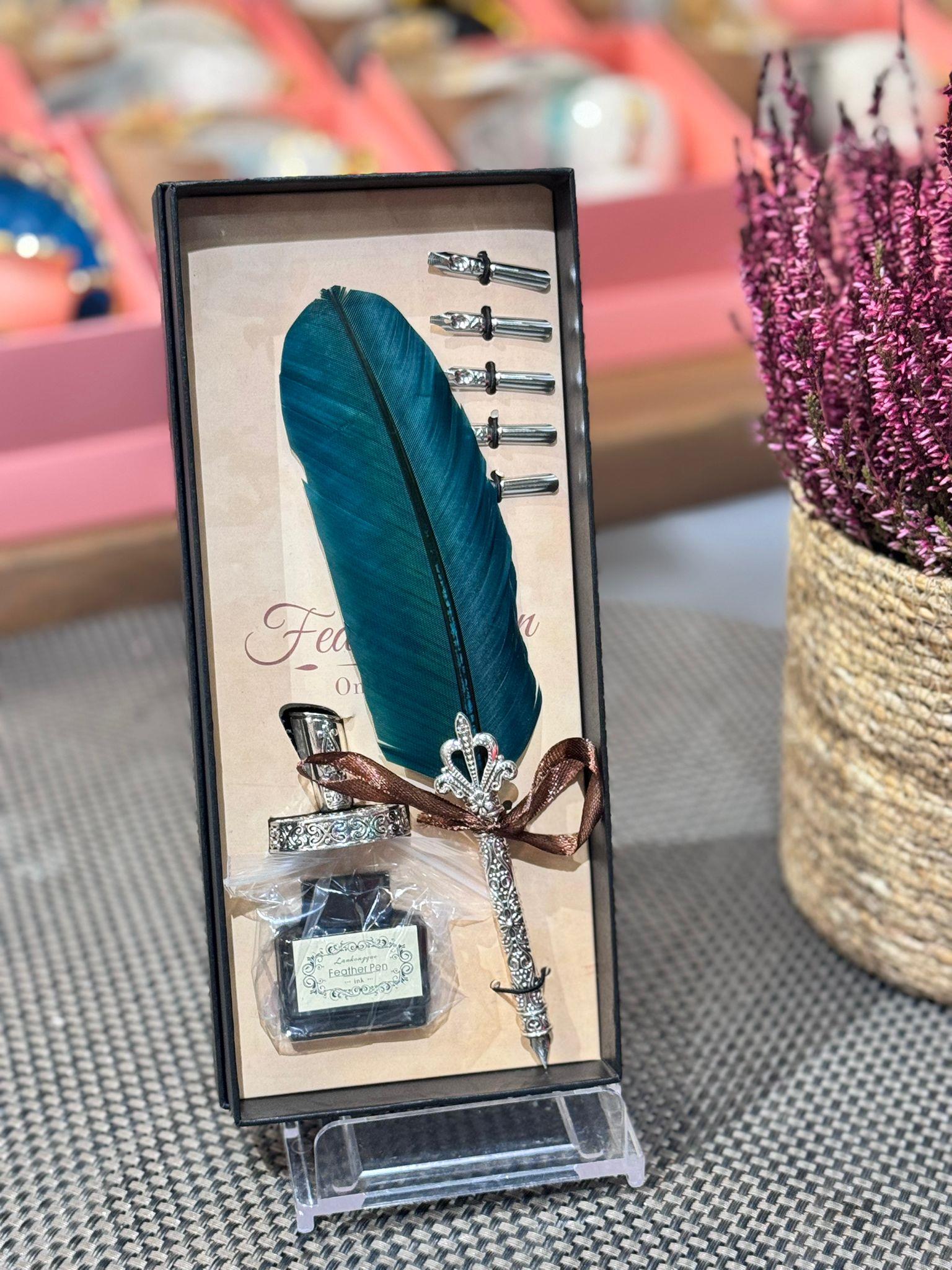 Tüylü Mürekkepli Kalem Seti