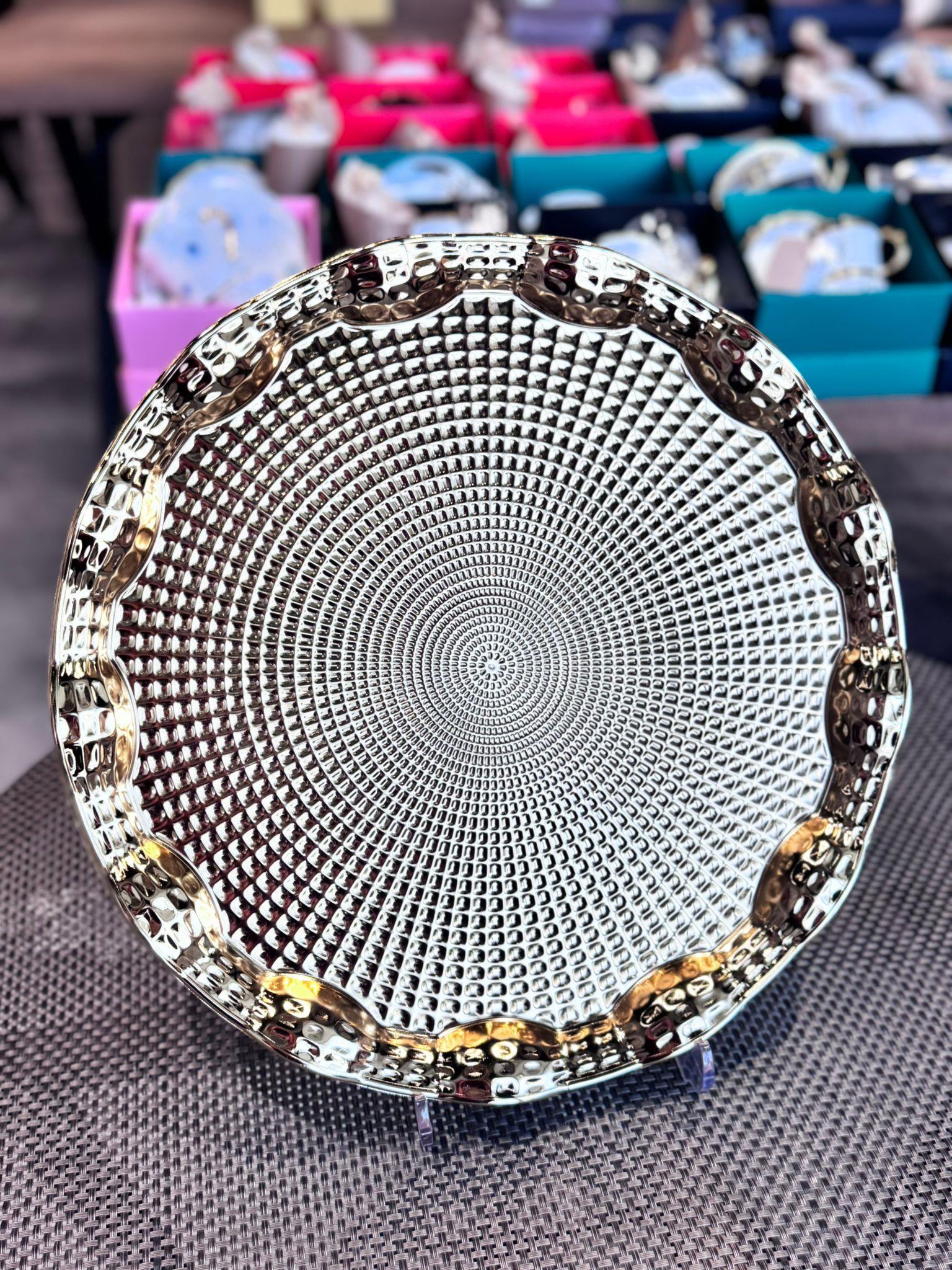 Yuvarlak Metal Sunum Tepsisi - Gümüş