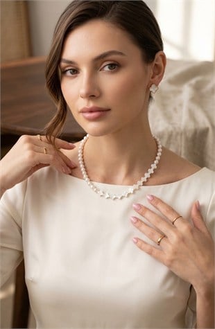Çelik Aparatlı Gerçek İnci ve Hakiki Sedef Taşlı Yonca Kolye | Butik Tasarım El Yapımı Şık Gerdanlık