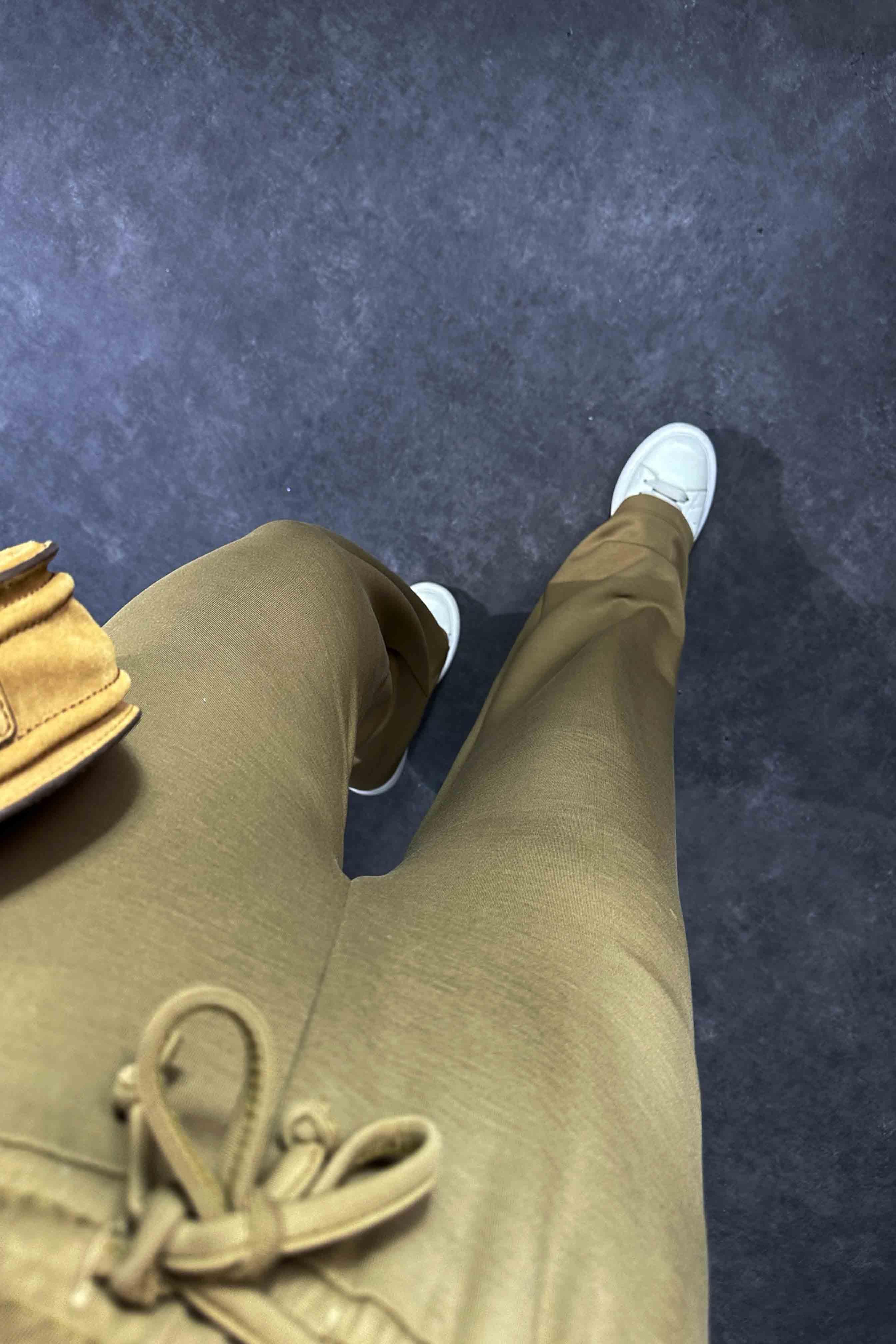 Bel Bağlamalı Cepli Modal Kumaş Pantolon Yağ Yeşili