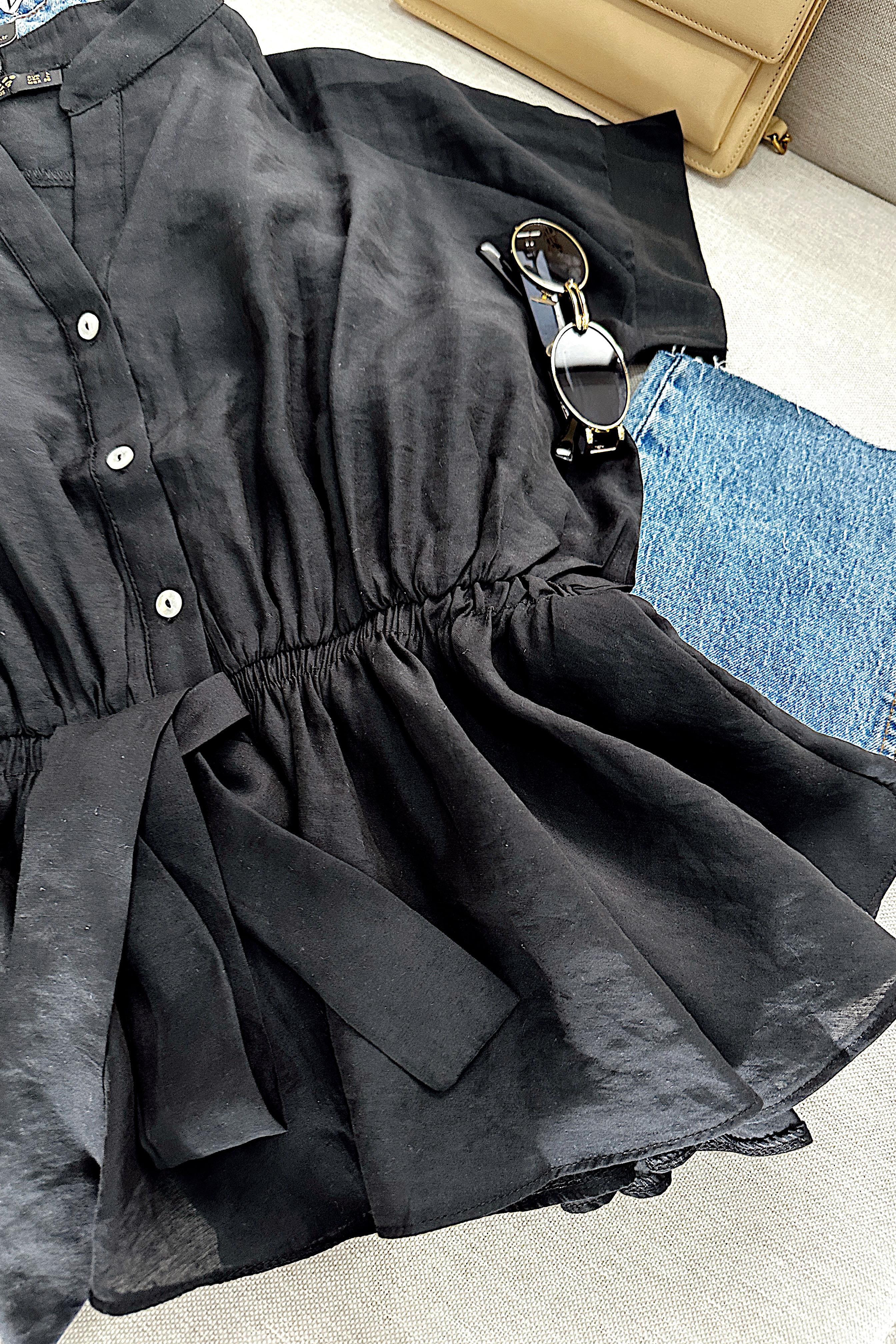 Beli Lastikli Kuşak Detaylı Tensel Gömlek Siyah