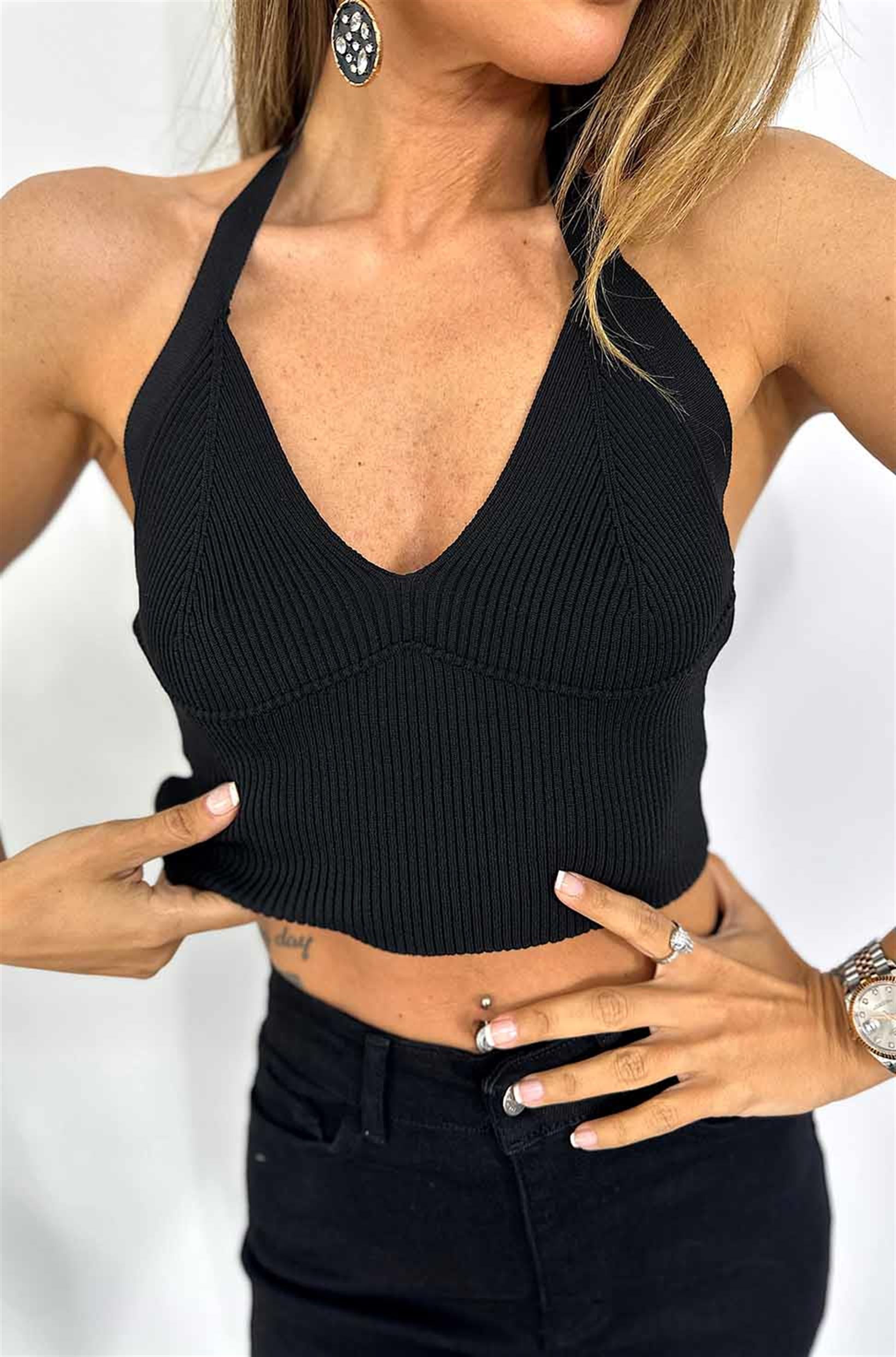 Boyundan Askılı V Yaka Triko Crop Top Siyah