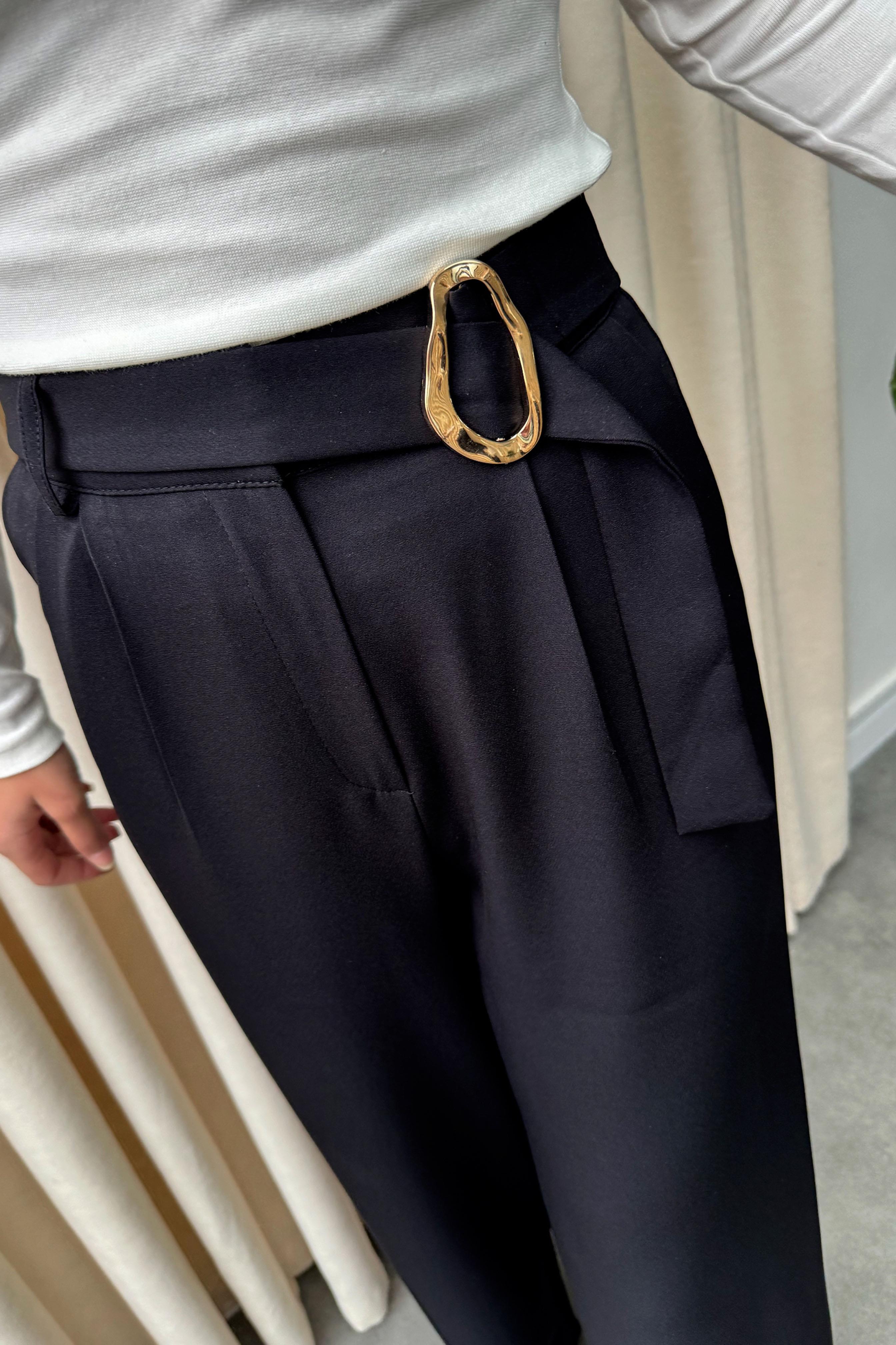 Gold Toka Detaylı Palazzo Pantolon Siyah