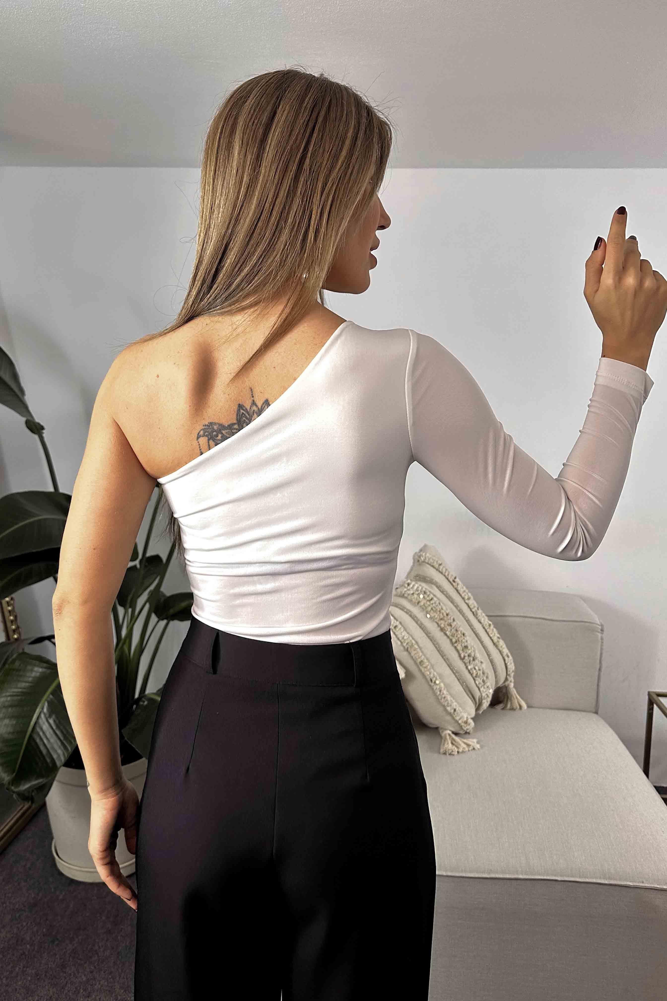 Gül Detaylı Bodysuit Beyaz