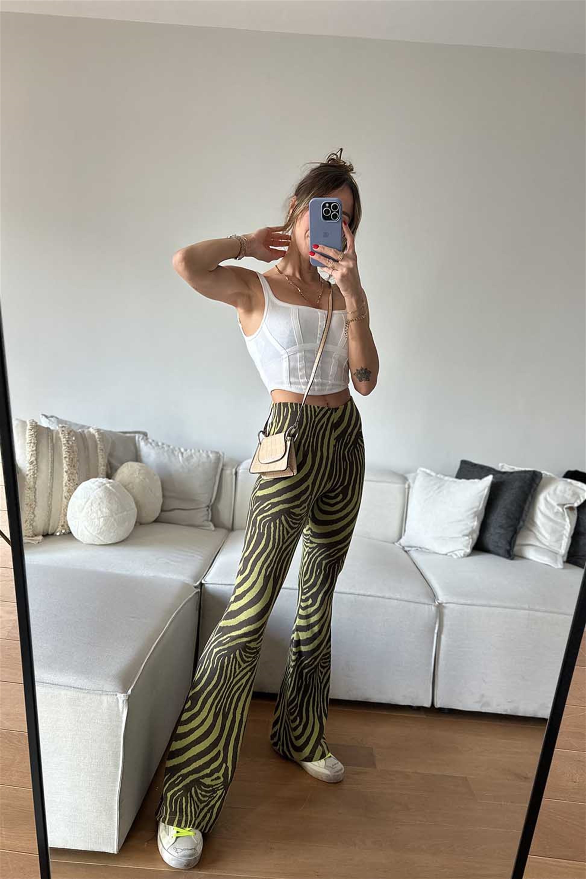 Hafif İspanyol Paça Yumoş Zebra Desen Pantolon Limon Küfü
